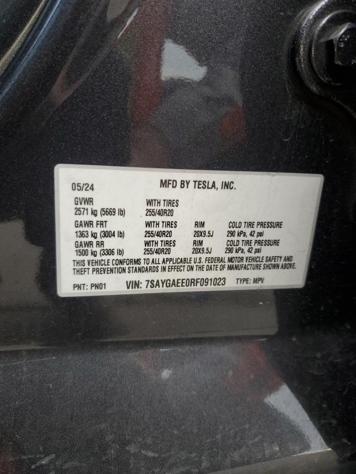 2024 Tesla Model Y VIN: 7SAYGAEE0RF091023 Lot: 90895215