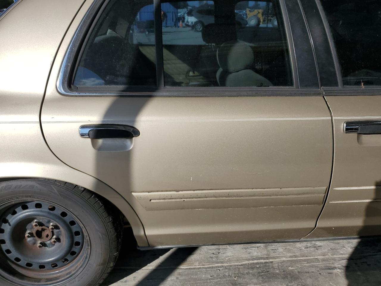 2000 Ford Crown Victoria VIN: 2FAFP73W5YX122340 Lot: 90752945