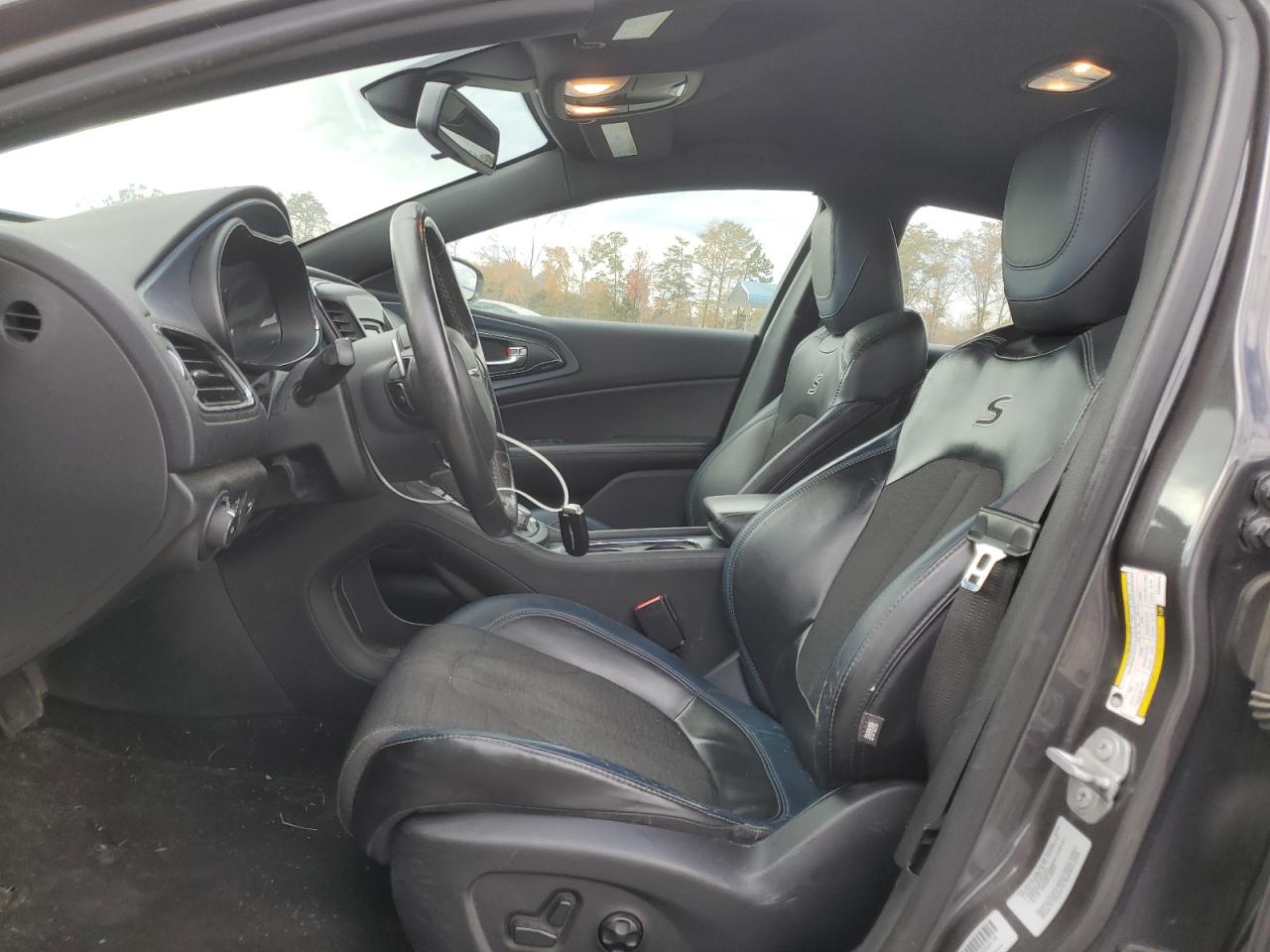 2015 Chrysler 200 S VIN: 1C3CCCBB5FN658076 Lot: 91708775