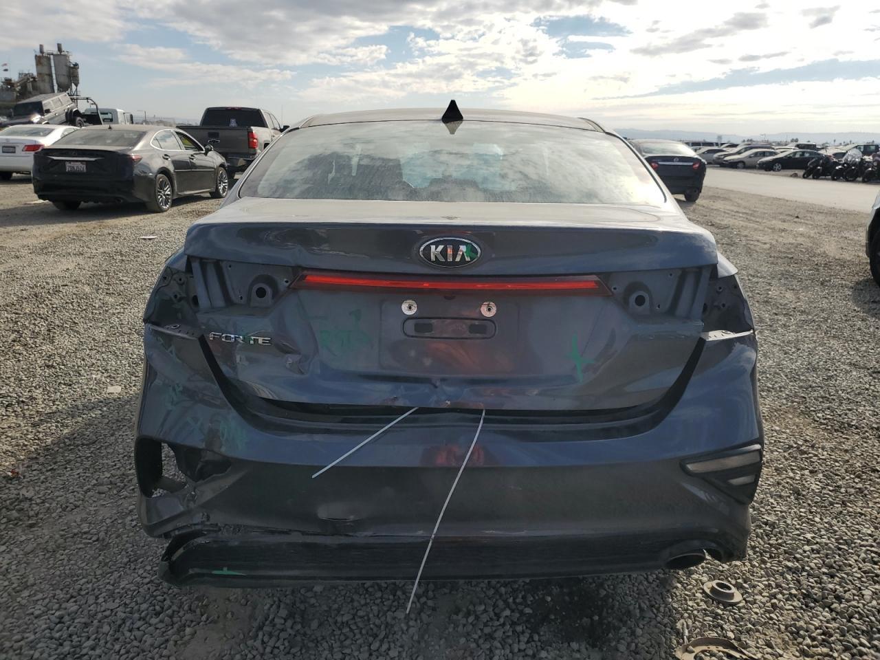 2021 Kia Forte Gt Line VIN: 3KPF54AD6PE552835 Lot: 92127525