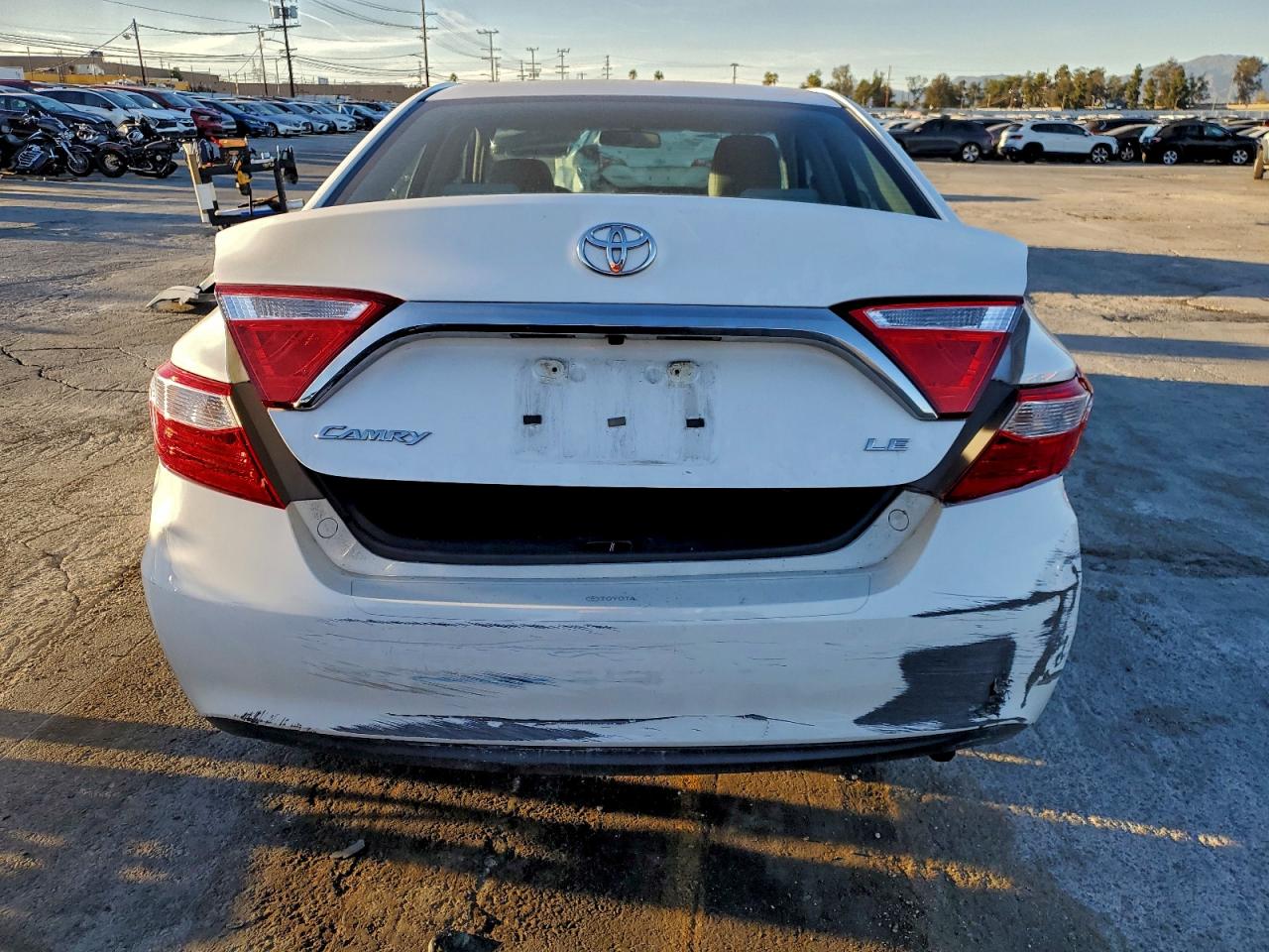2015 Toyota Camry Le VIN: 4T4BF1FKXFR467516 Lot: 94773885