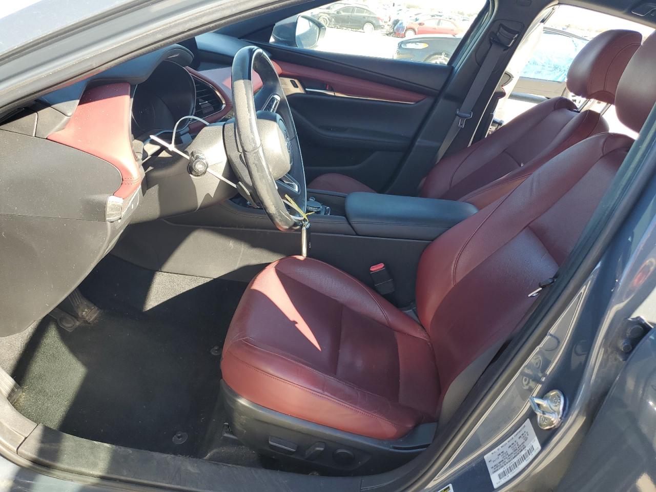 2019 Mazda 3 Premium VIN: JM1BPANM6K1136782 Lot: 92416785