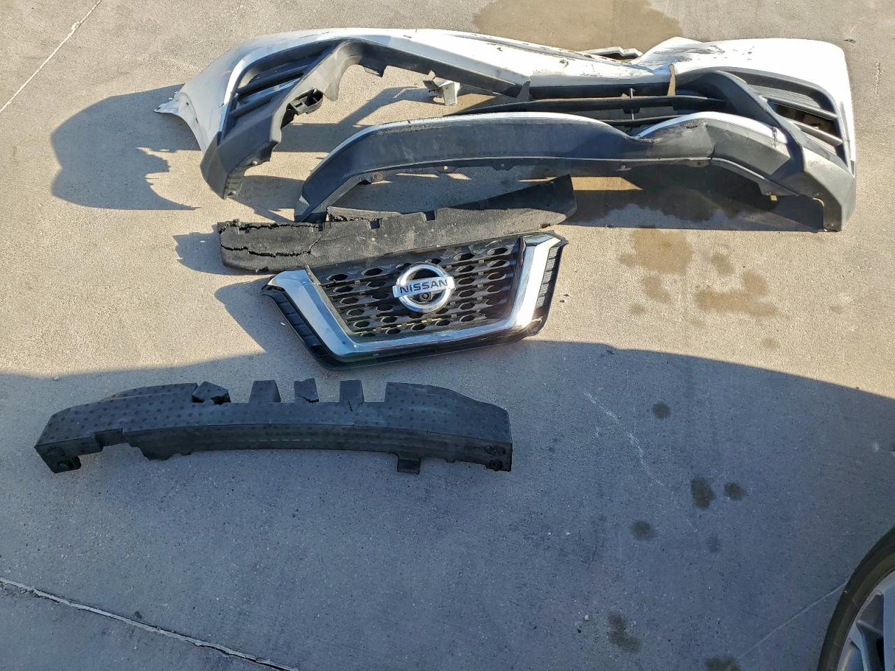 2018 Nissan Kicks S VIN: 3N1CP5CU9JL498260 Lot: 92925815