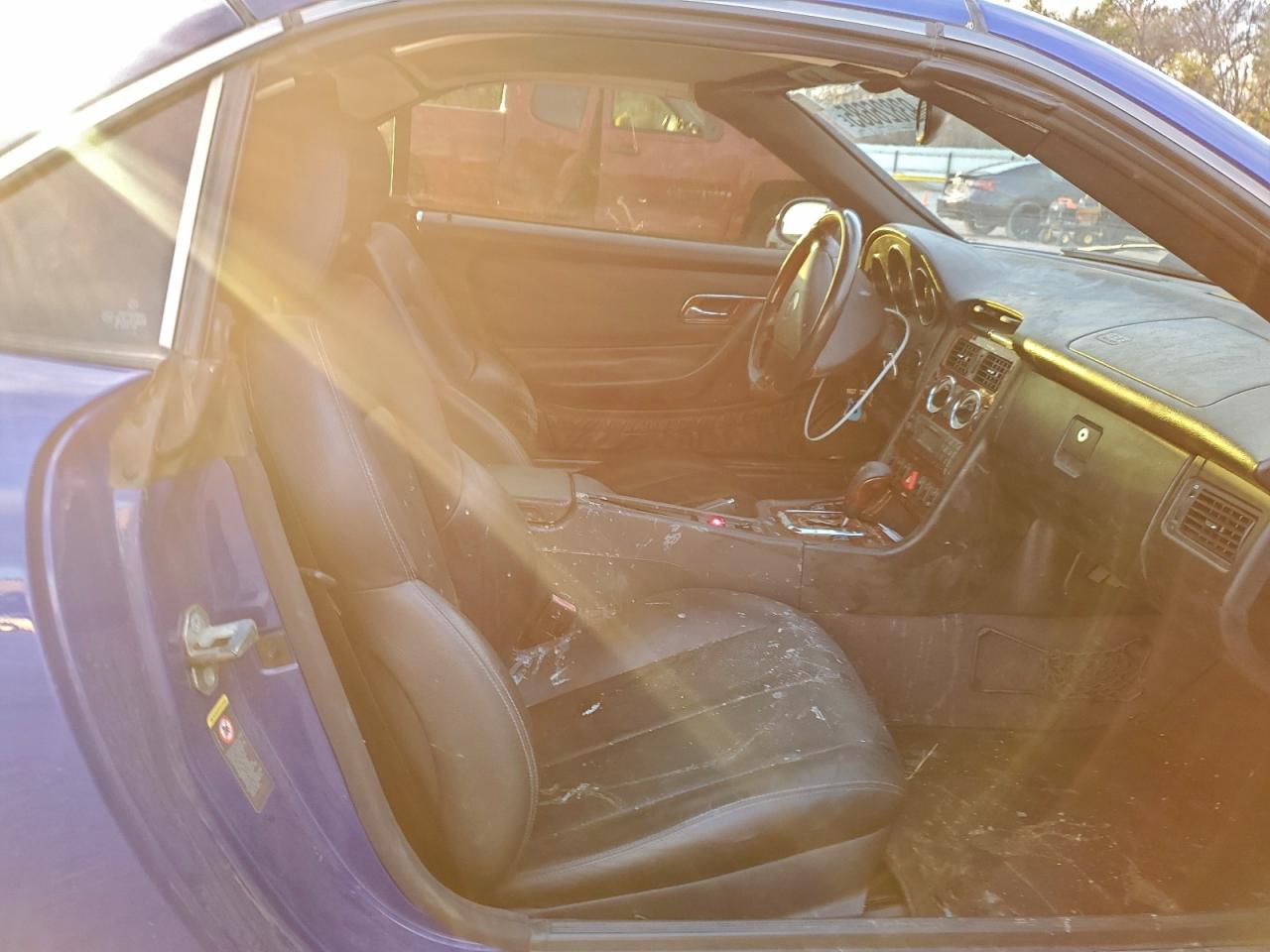 2002 Mercedes-Benz Slk 320 VIN: WDBKK65F32F243187 Lot: 93826685