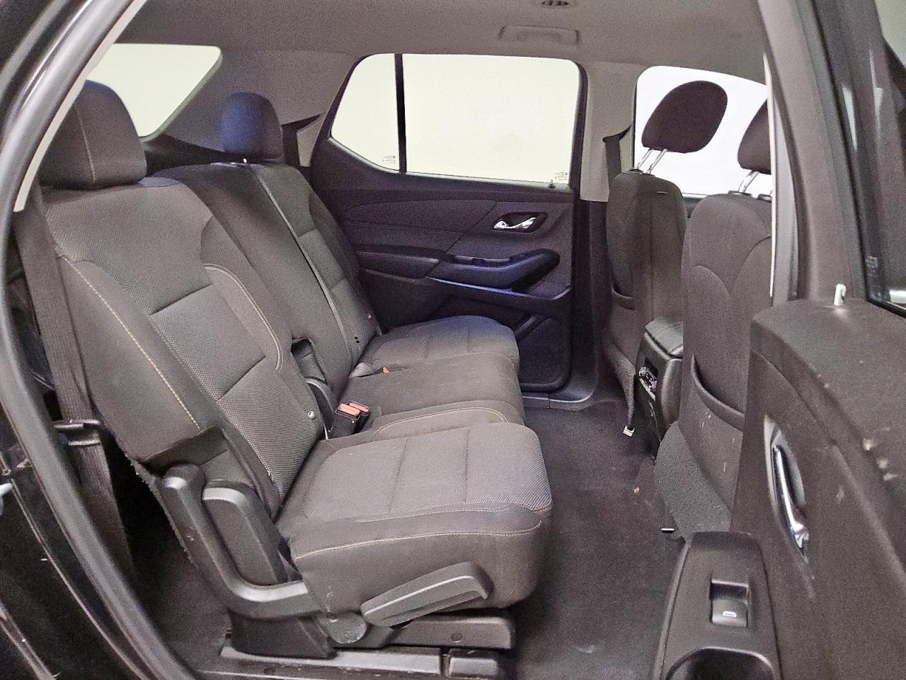 2019 Chevrolet Traverse Ls VIN: 1GNERFKW7KJ282304 Lot: 90455885