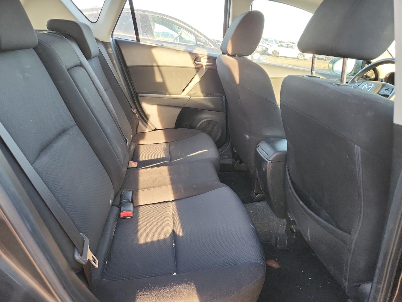 2010 Mazda 3 S VIN: JM1BL1H55A1304149 Lot: 93845615