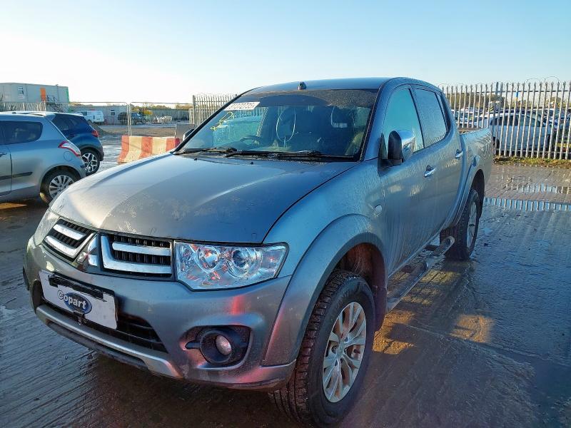 2015 MITSUBISHI L200 DOUBLE CAB DI-D CHALLENGER 4WD for sale at Copart YORK