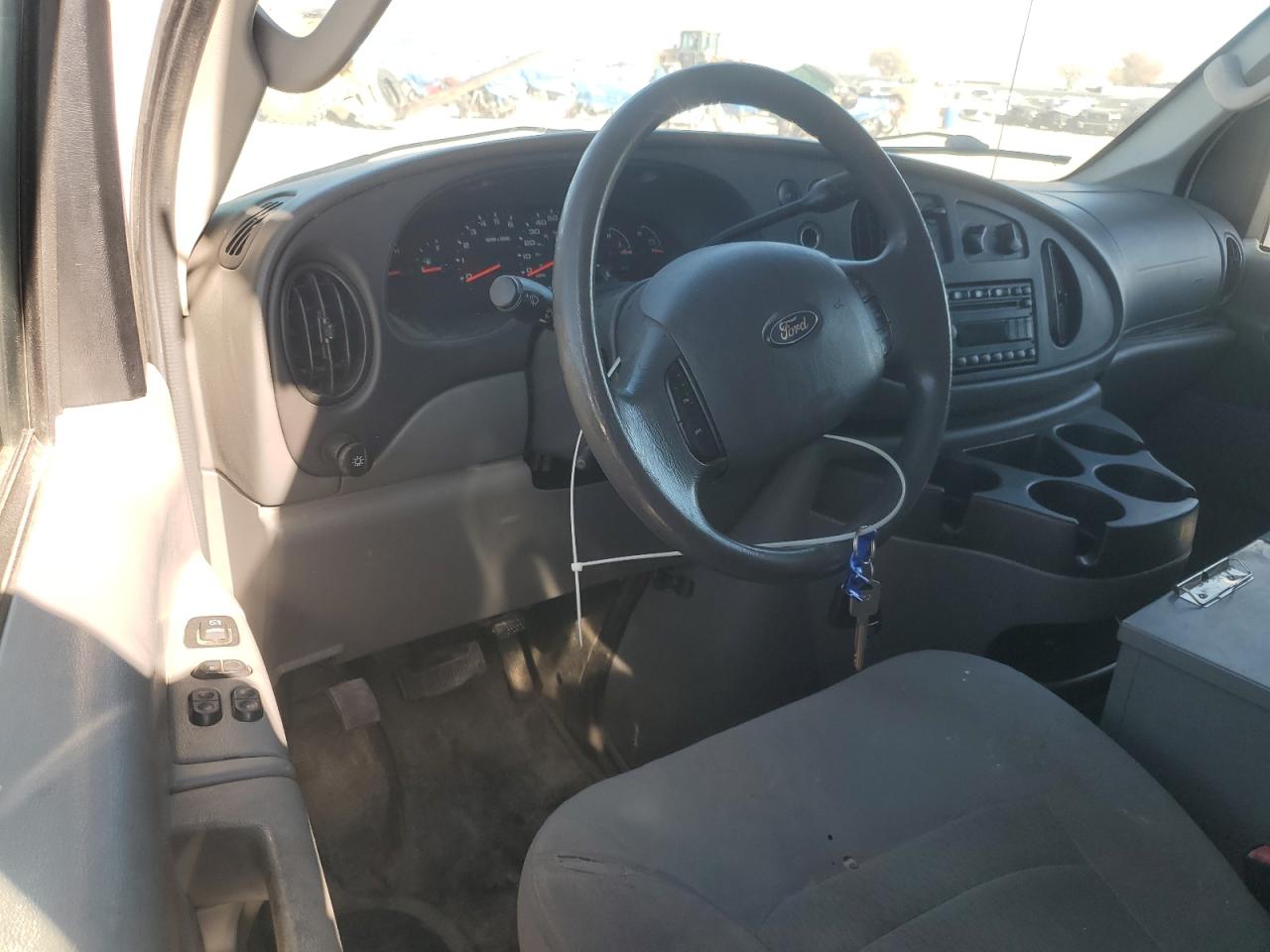 2008 Ford Econoline E250 Van VIN: 1FTNE24L08DB00336 Lot: 90331575