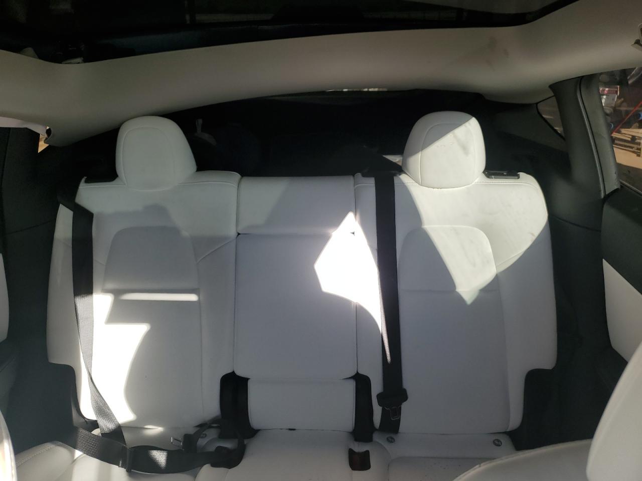 2022 Tesla Model Y VIN: 7SAYGDEE1NF508614 Lot: 92357475