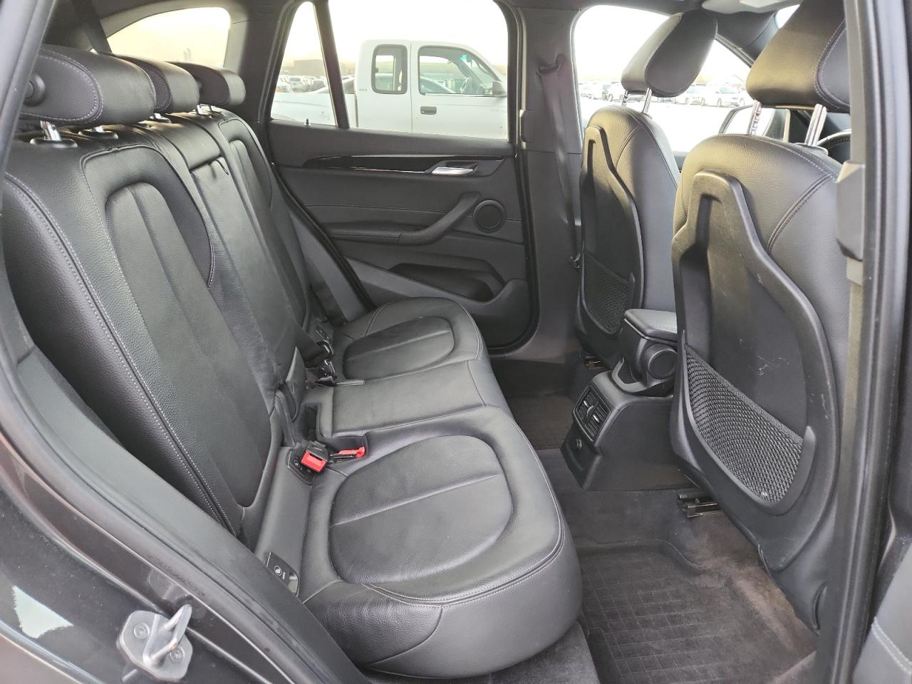 2018 BMW X1 xDrive28I VIN: WBXHT3C31J5K25388 Lot: 90886385