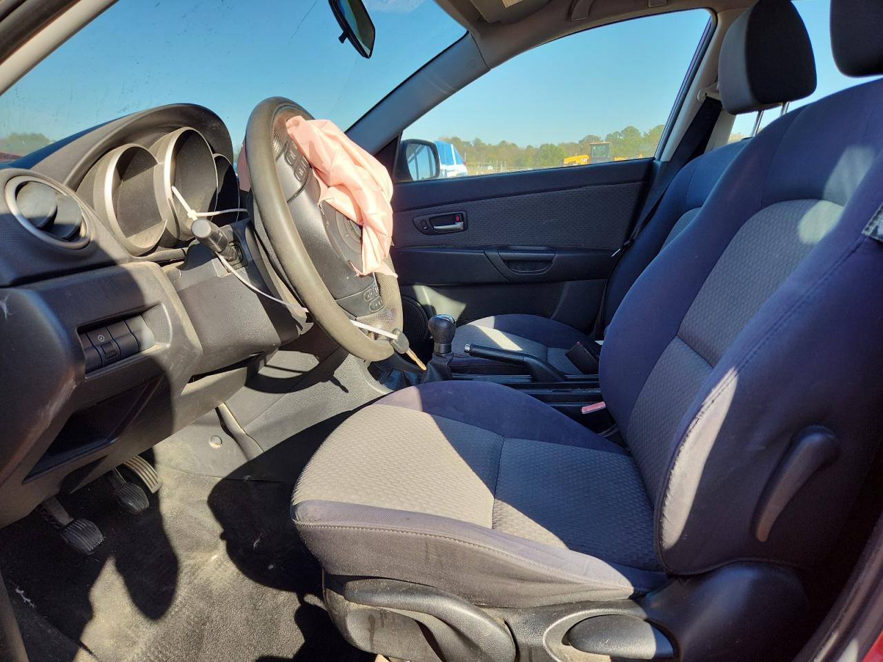 2005 Mazda 3 I VIN: JM1BK32F851261349 Lot: 91347565