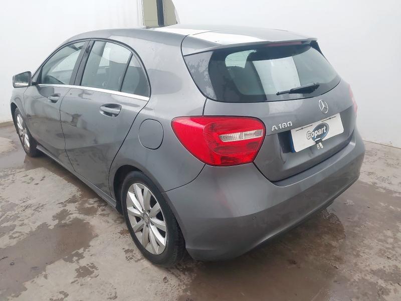 2015 MERCEDES-BENZ A CLASS A180 SE 5DR