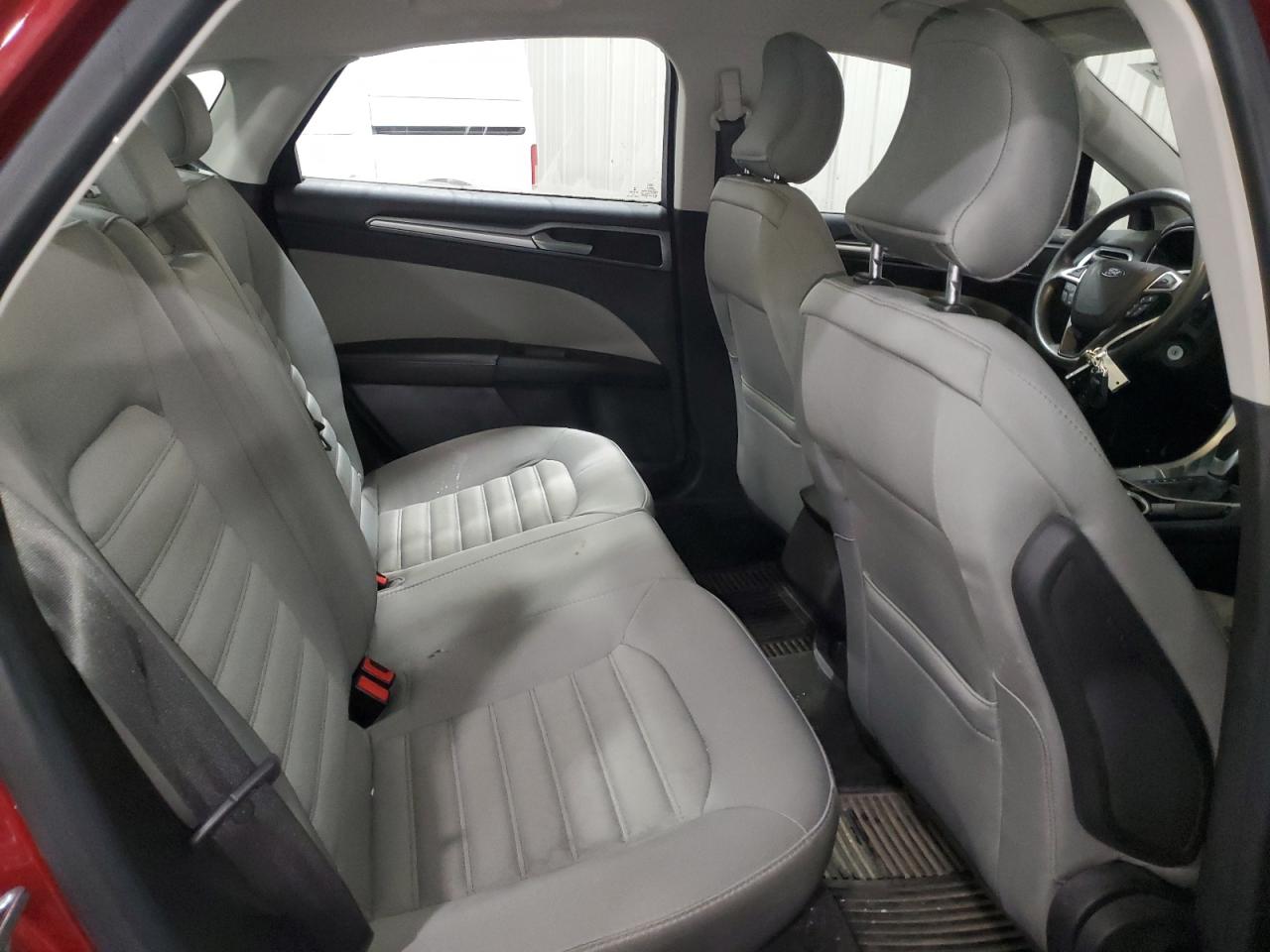 2015 Ford Fusion S VIN: 3FA6P0G73FR184339 Lot: 93630115