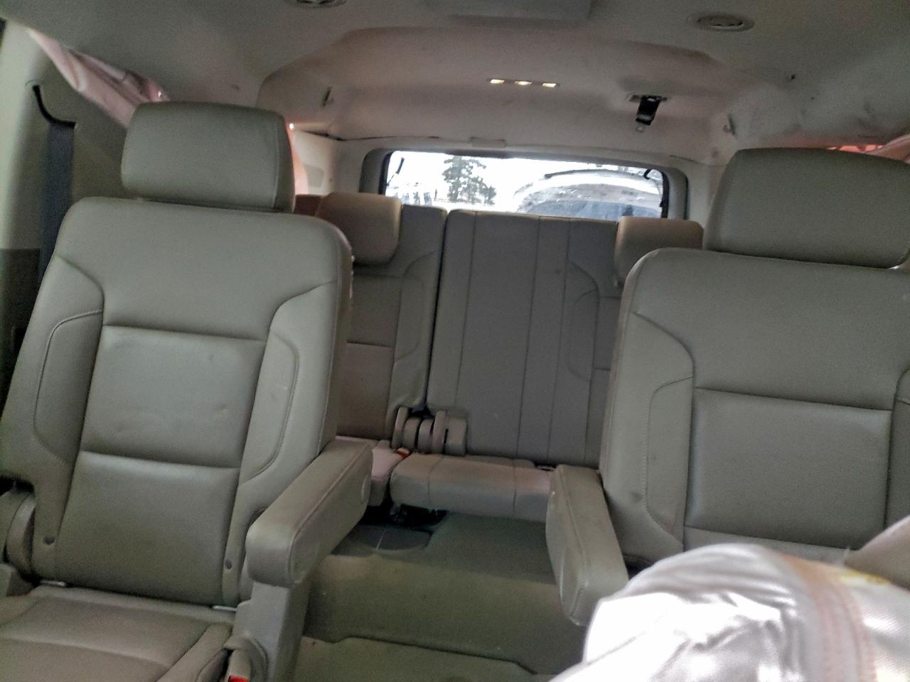 2017 Chevrolet Suburban K1500 Premier VIN: 1GNSKJKC0HR224562 Lot: 94260225