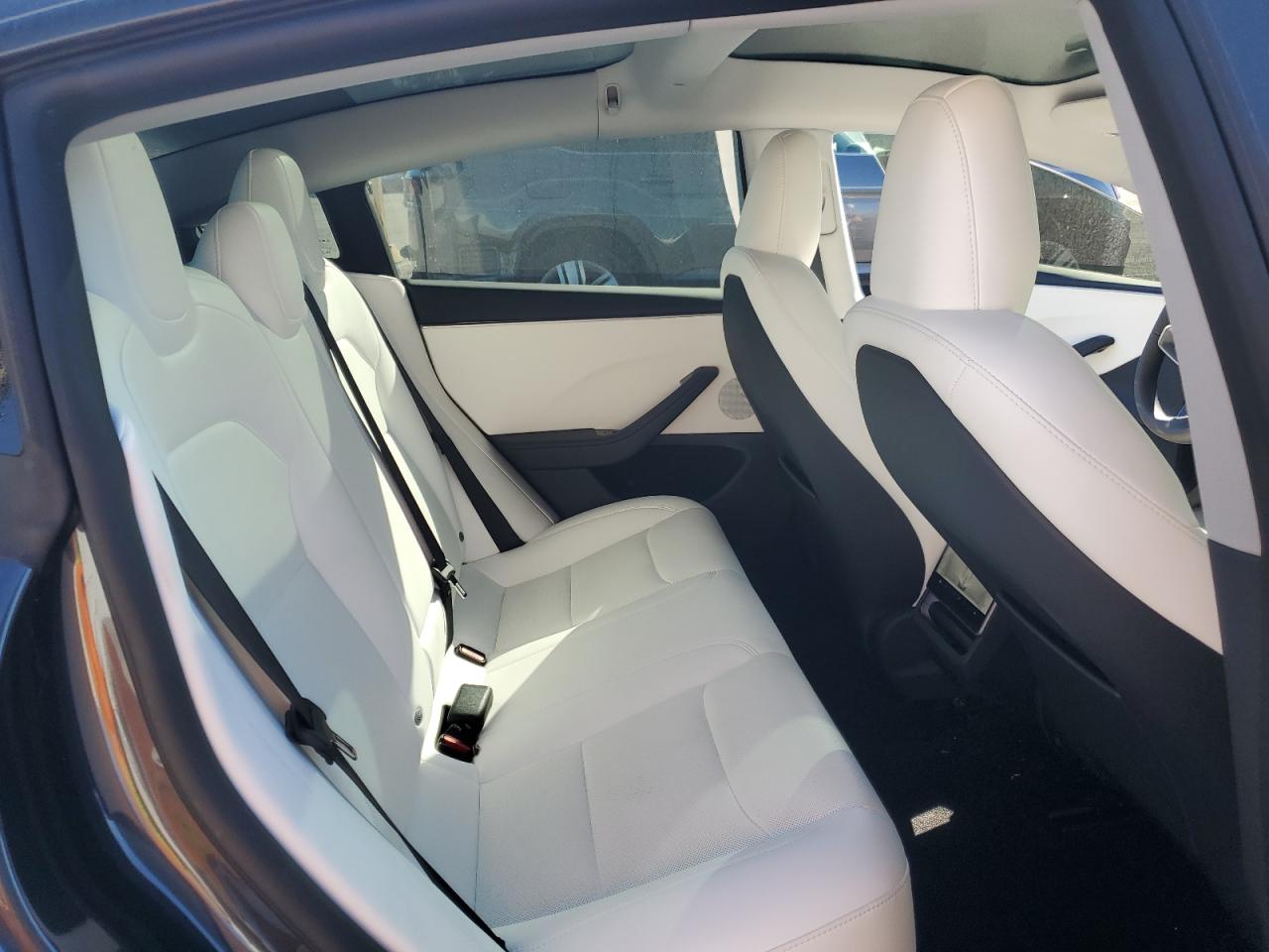 2025 Tesla Model 3 VIN: 5YJ3E1EAXSF971338 Lot: 91927695