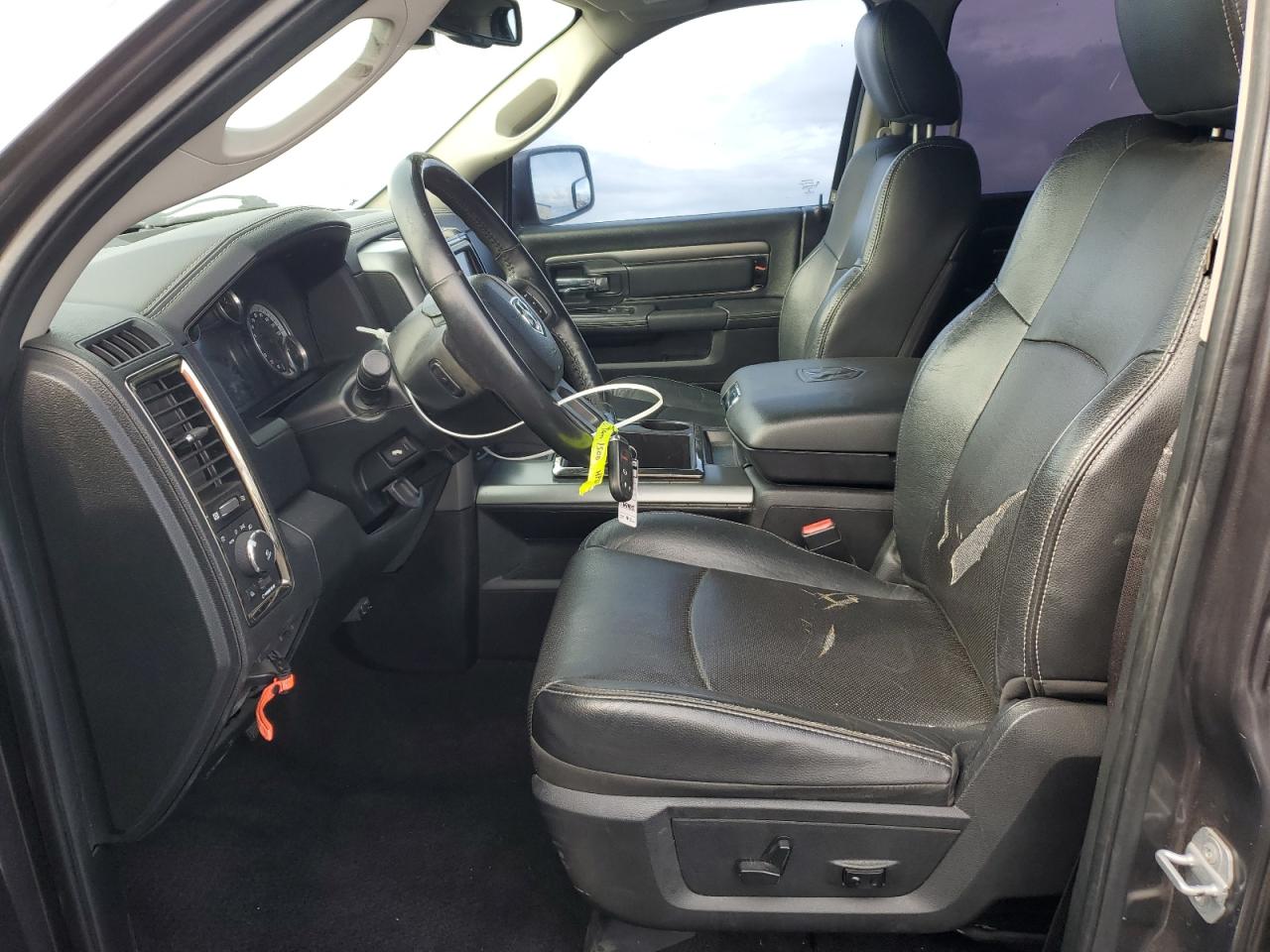 2015 Ram 1500 Sport VIN: 1C6RR7MT3FS657812 Lot: 91227535