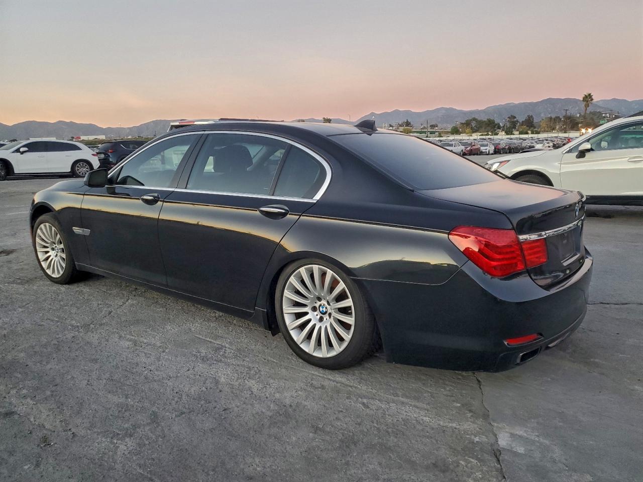 Фото: WBAKB8C52CC965113