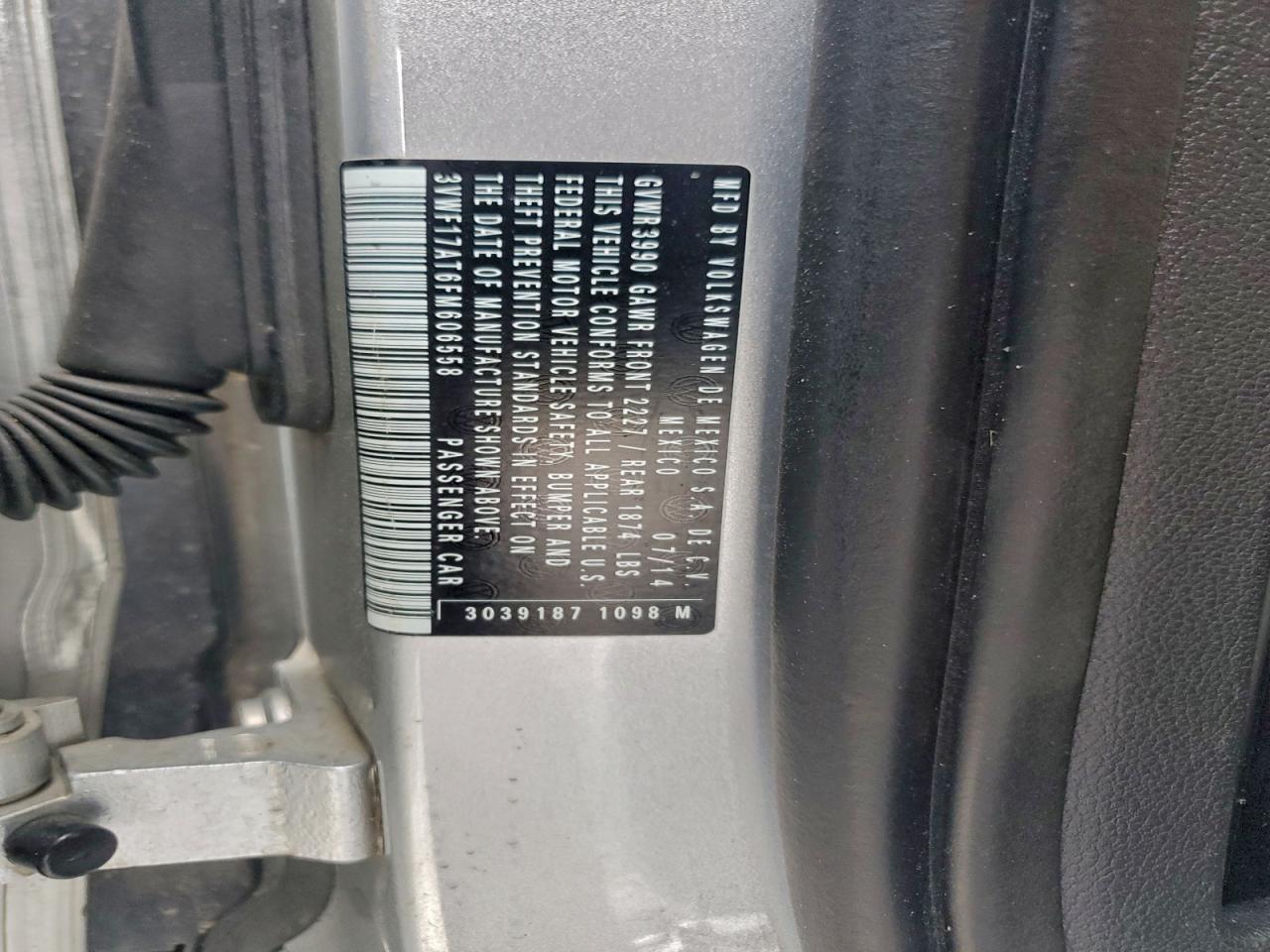 2015 Volkswagen Beetle 1.8T VIN: 3VWF17AT6FM606558 Lot: 94570165