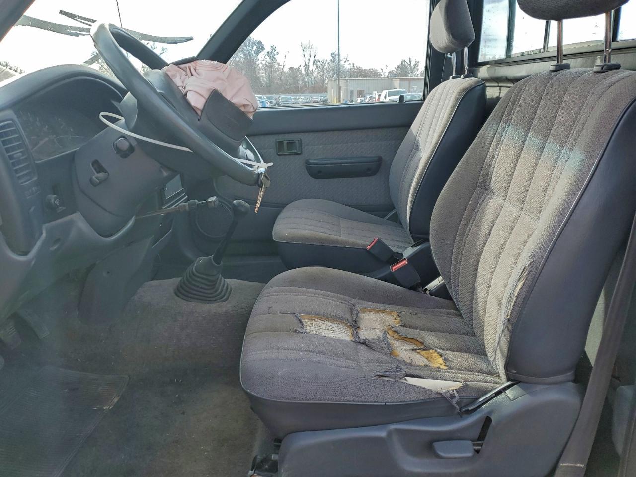 1995 Toyota Tacoma VIN: 4TAUN41B5SZ050722 Lot: 93953755