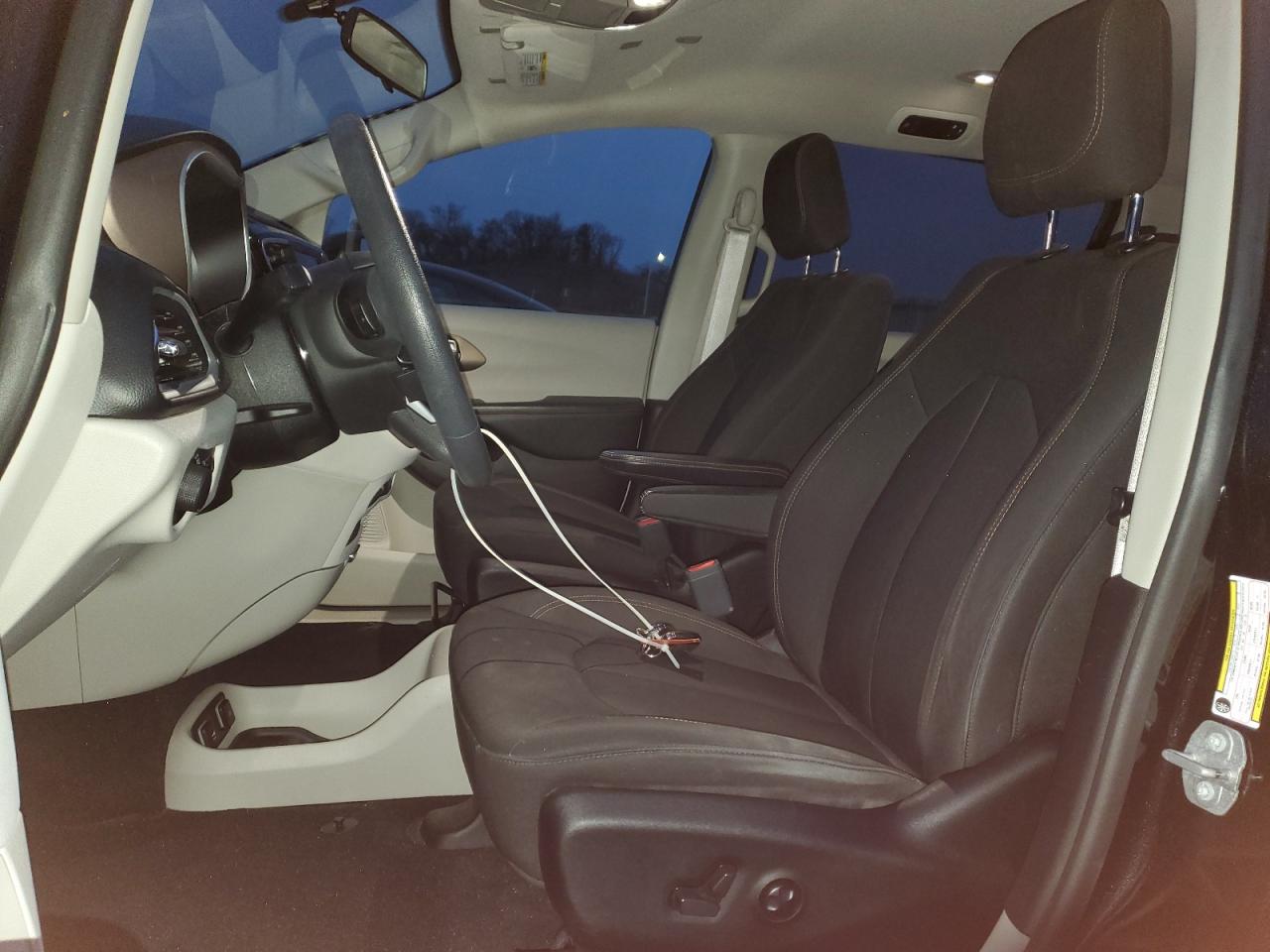 2018 Chrysler Pacifica Touring VIN: 2C4RC1DGXJR129981 Lot: 93681285