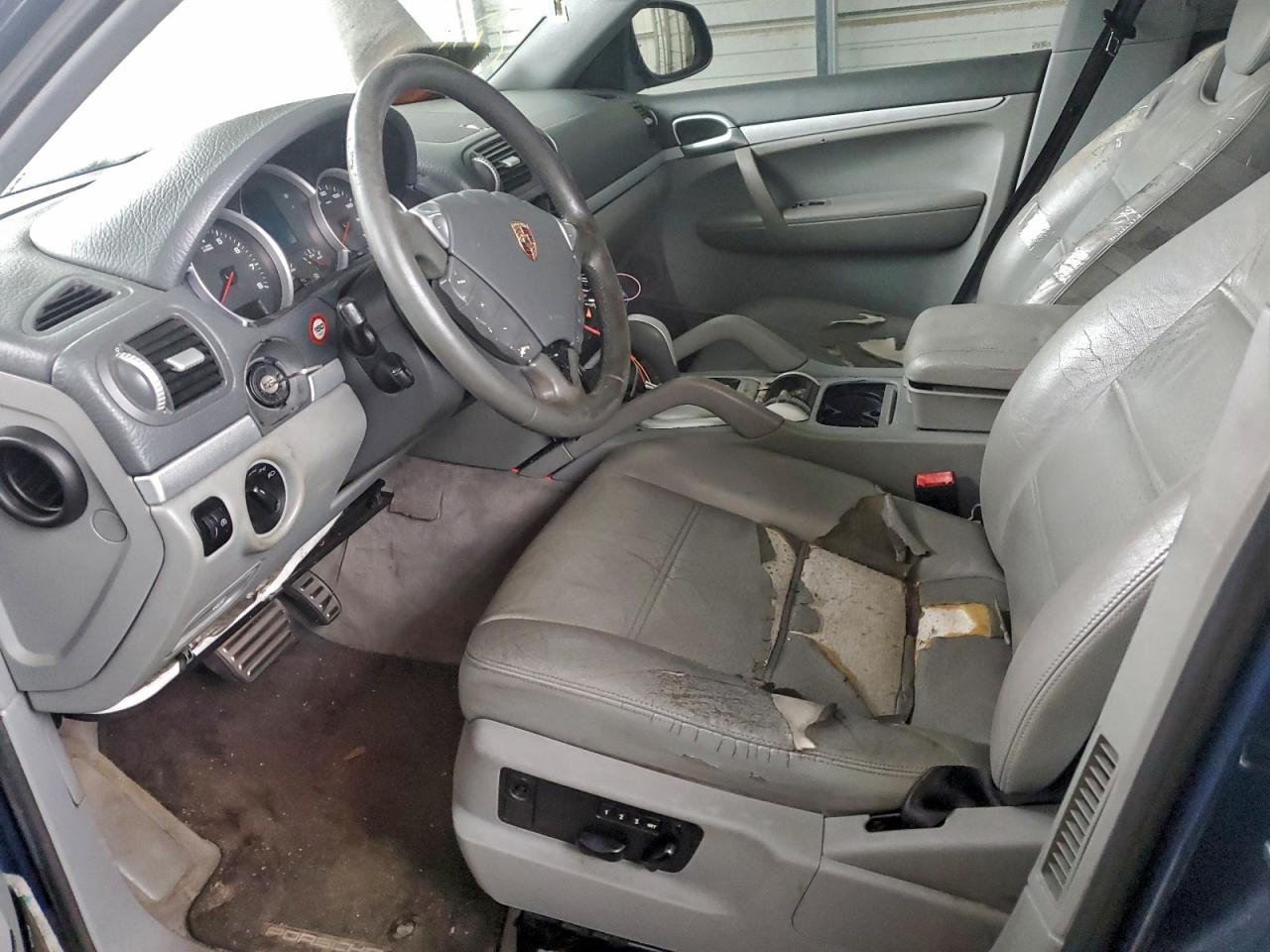 2005 Porsche Cayenne S VIN: WP1AB29P95LA62804 Lot: 92866875