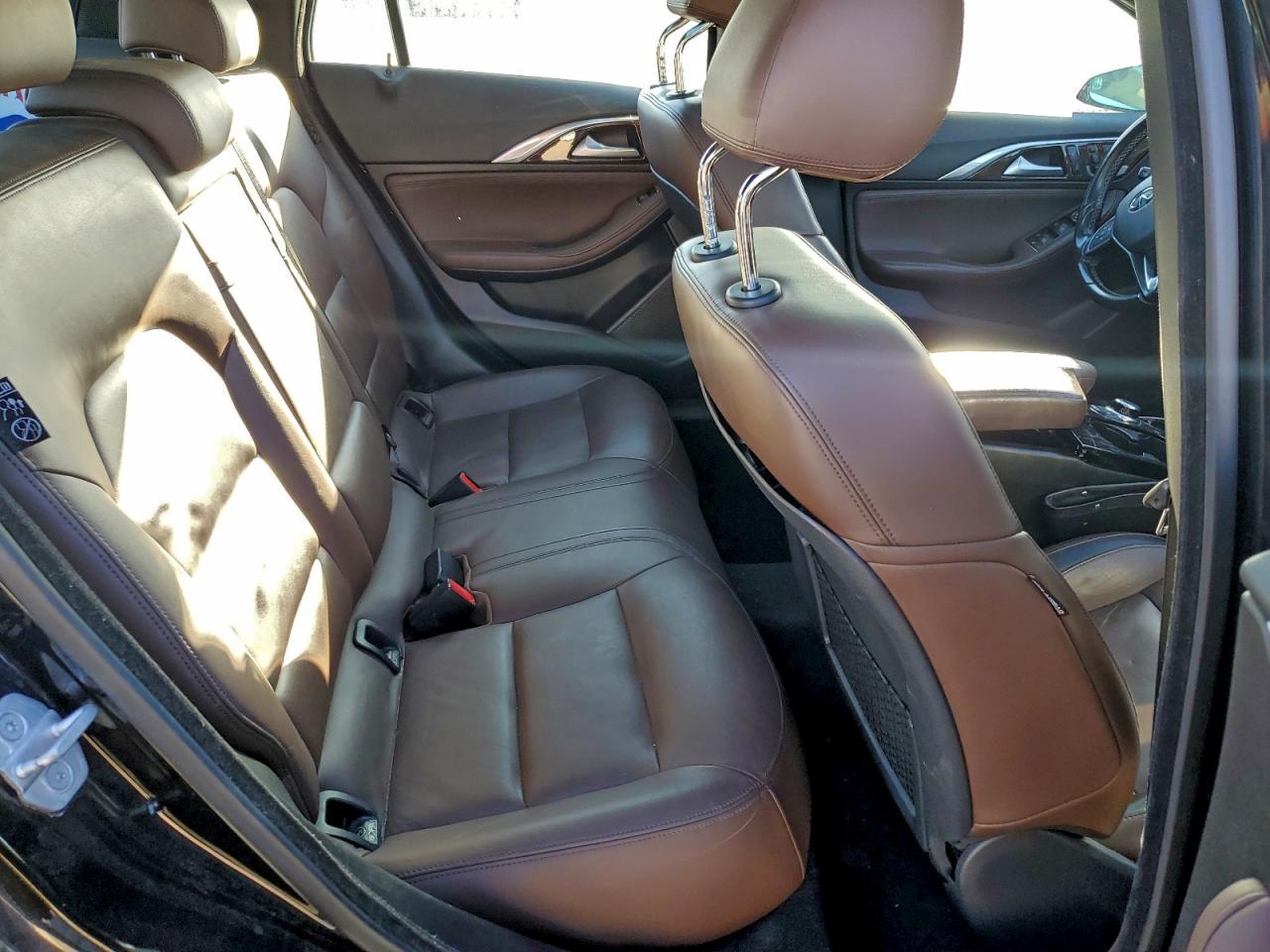 2017 Infiniti Qx30 Base VIN: SJKCH5CR3HA036877 Lot: 94330535