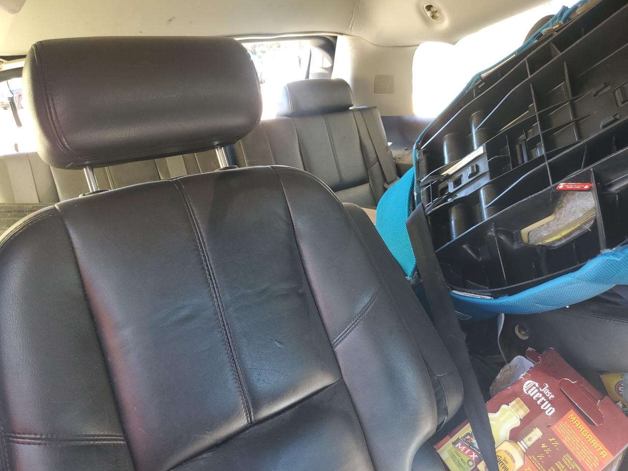 2008 GMC Yukon Denali VIN: 1GKFK63878J235885 Lot: 91266295