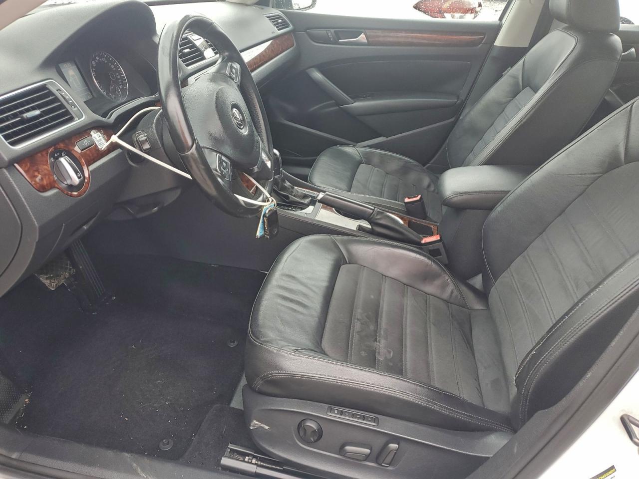 2013 Volkswagen Passat Sel VIN: 1VWCN7A34DC112334 Lot: 94335545