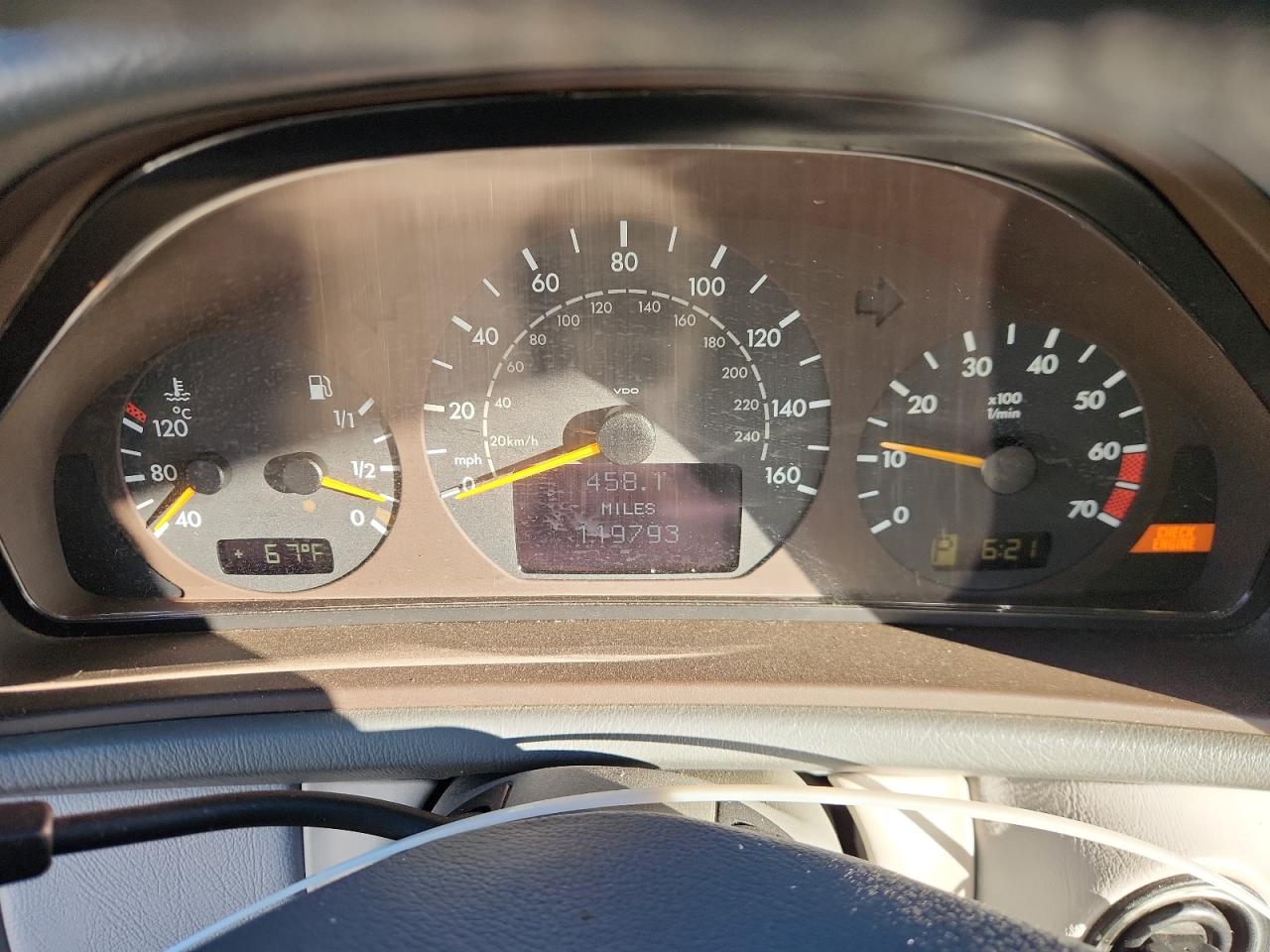 2000 Mercedes-Benz Clk 320 VIN: WDBLK65G2YT029086 Lot: 92126855