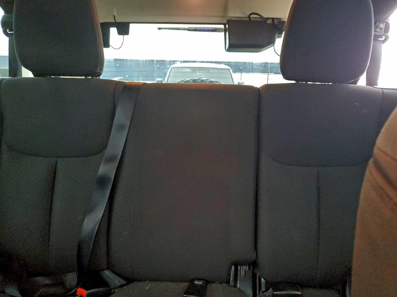 2014 Jeep Wrangler Unlimited Sport VIN: 1C4BJWDG4EL310321 Lot: 94657825