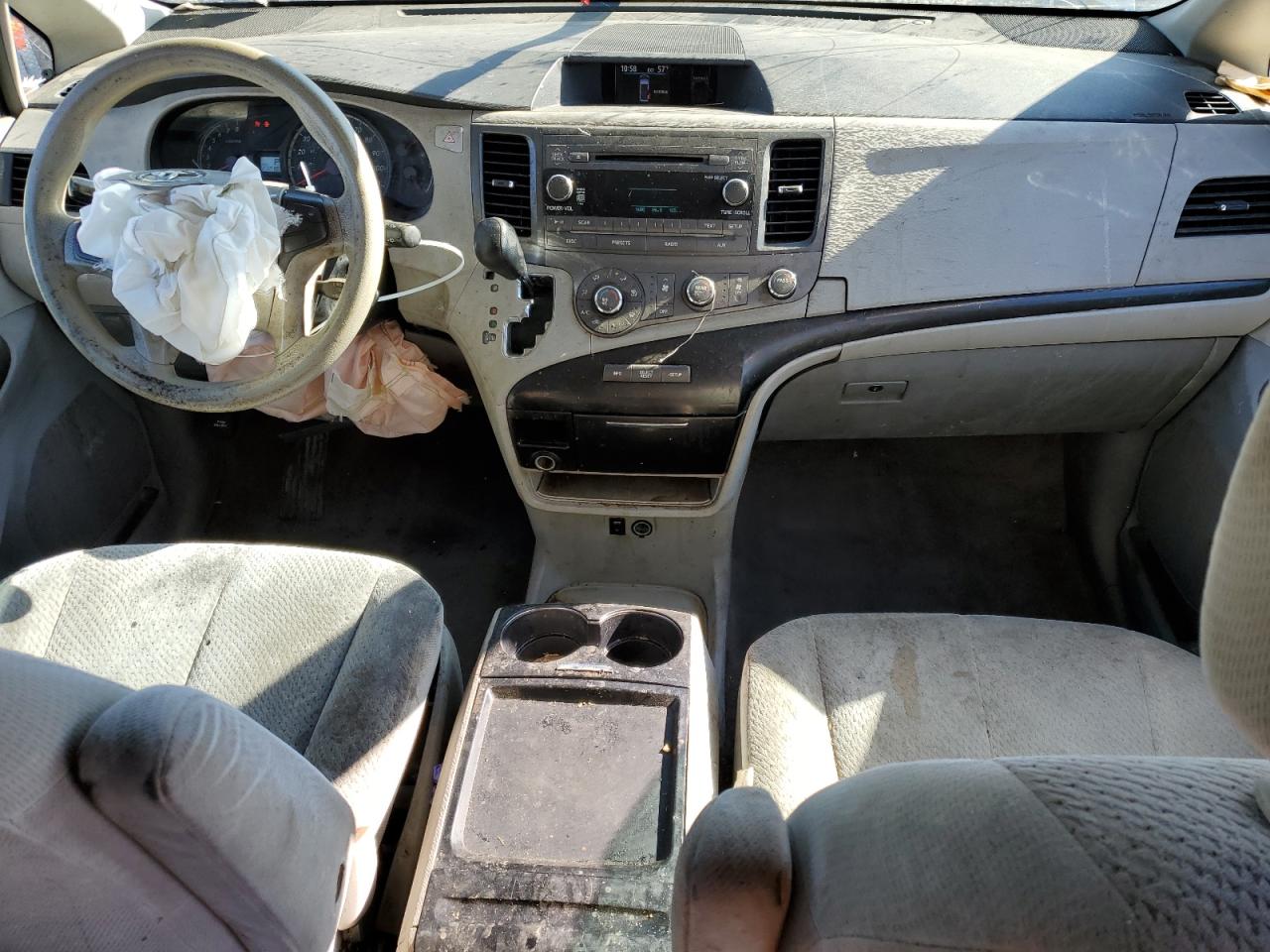 2011 Toyota Sienna Le VIN: 5TDJK3DC7BS015115 Lot: 91165365