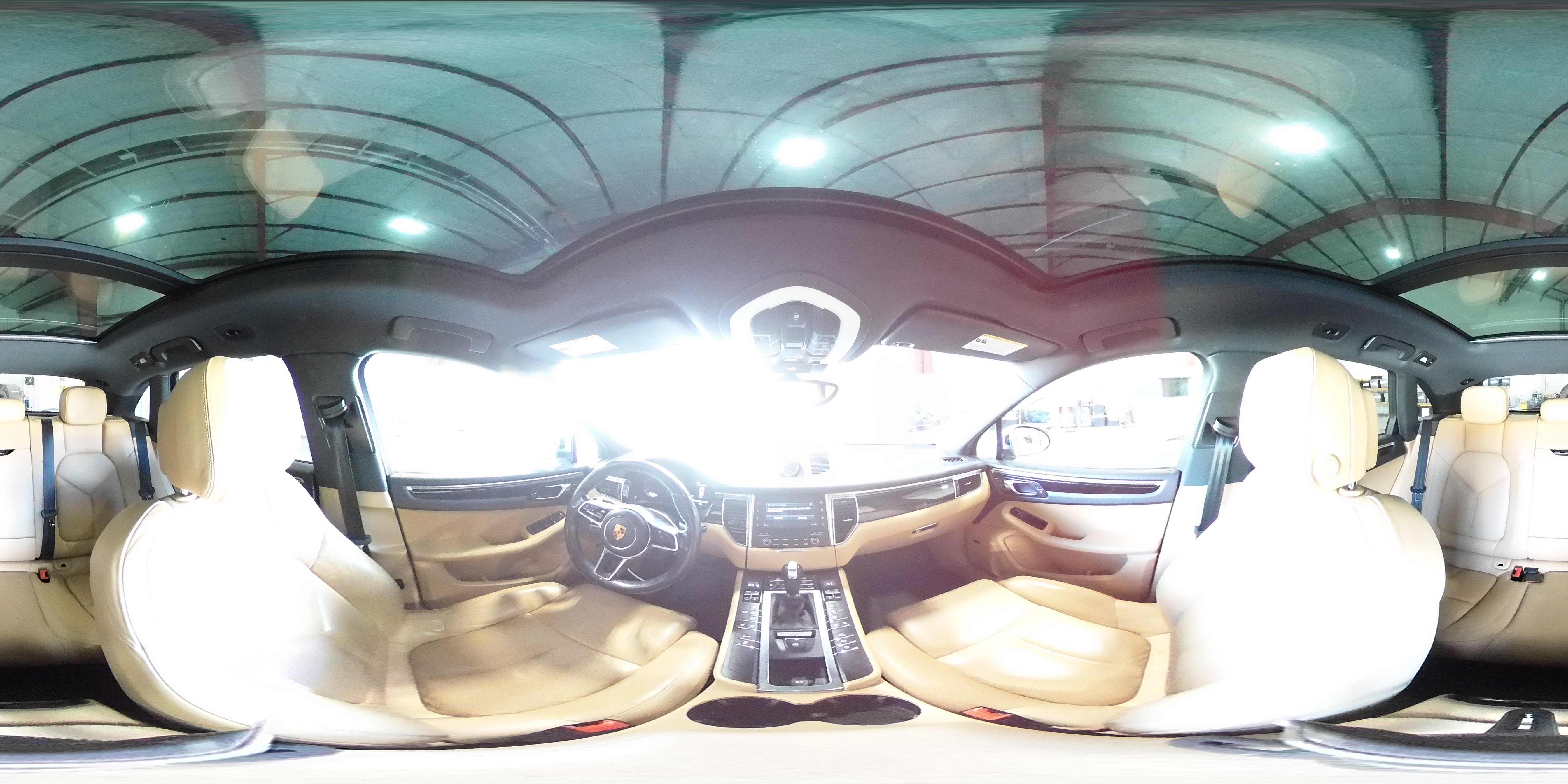 2017 Porsche Macan VIN: WP1AA2A52HLB05526 Lot: 92675155