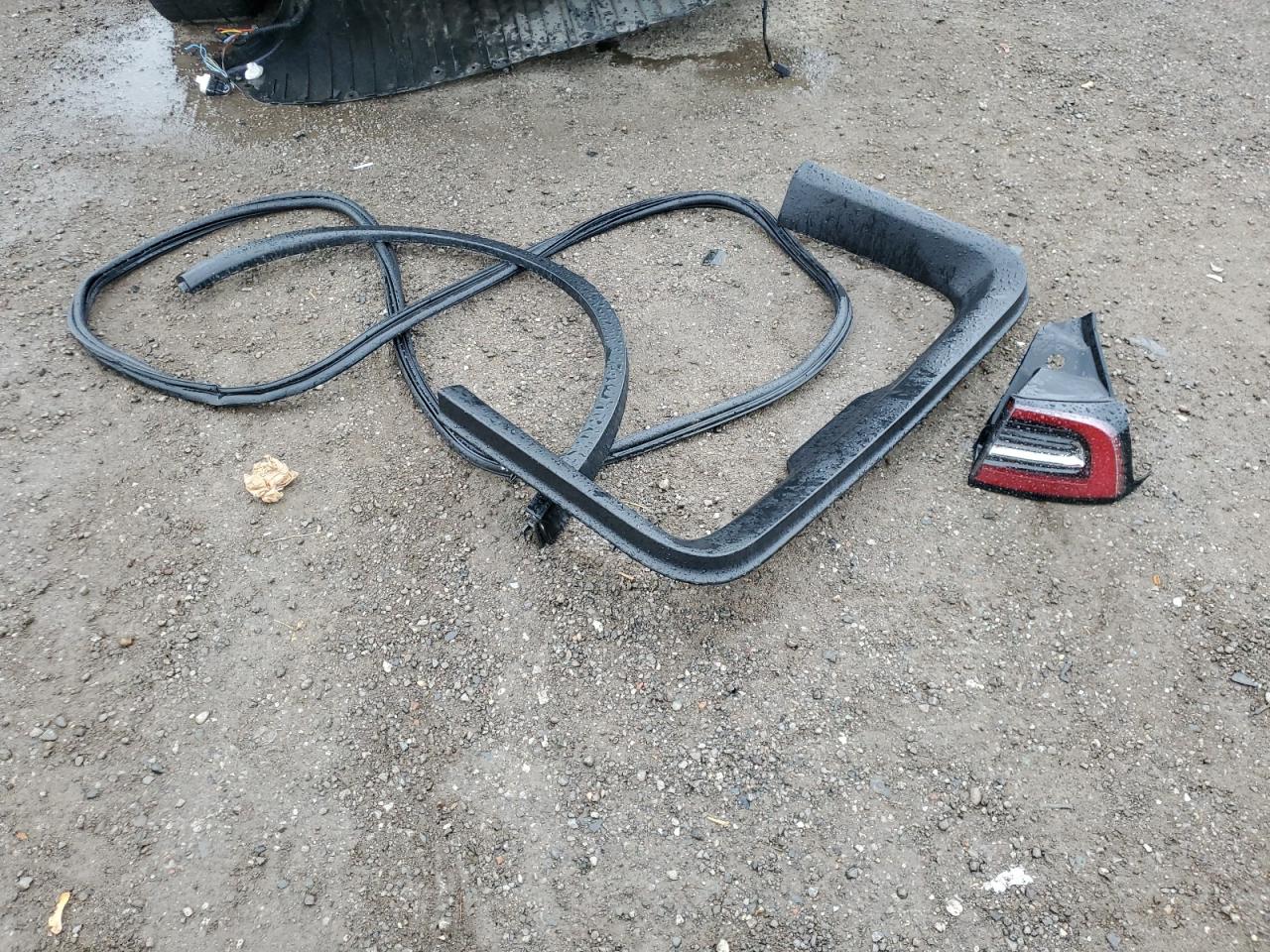 2022 Tesla Model Y VIN: 7SAYGDEE4NF424190 Lot: 86113365