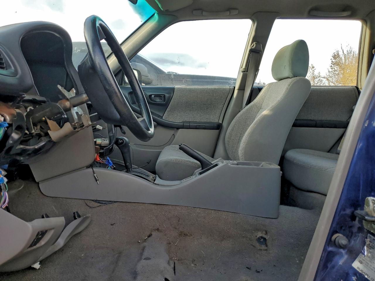 2001 Subaru Forester L VIN: JF1SF63581H758288 Lot: 94177345