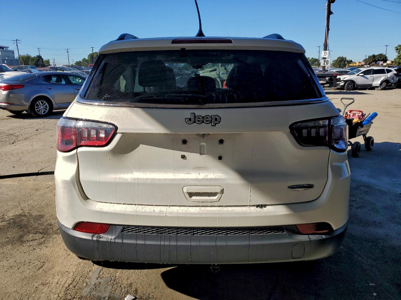 2019 Jeep Compass Latitude VIN: 3C4NJCBB5KT743052 Lot: 94564075