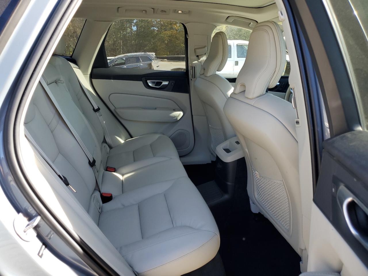 2024 Volvo Xc60 Plus VIN: YV4H60DL3R1800401 Lot: 92654335