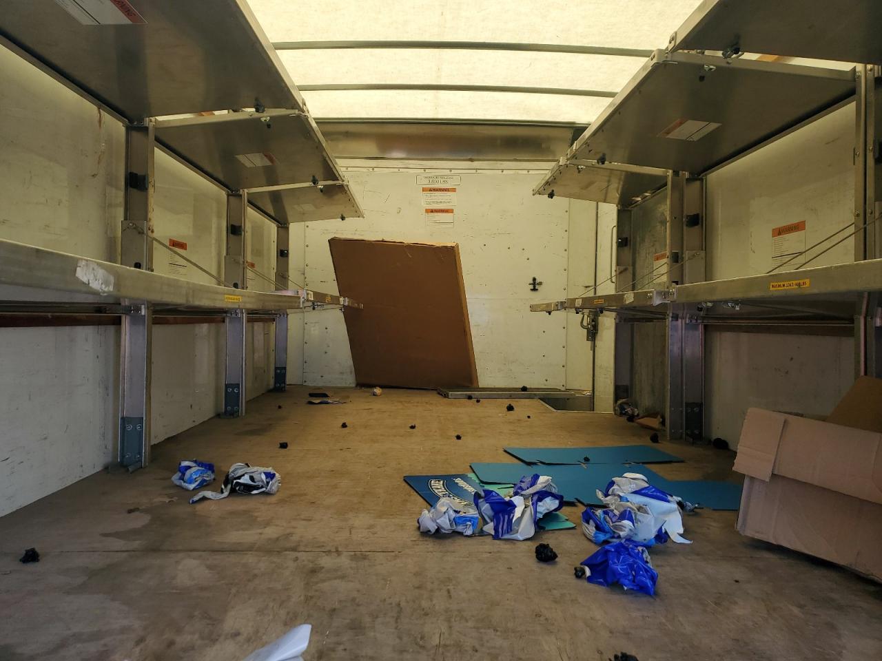 2022 GMC Savana Cut - Delivery Truck VIN: 7GZ37TC79NN011966 Lot: 91908945