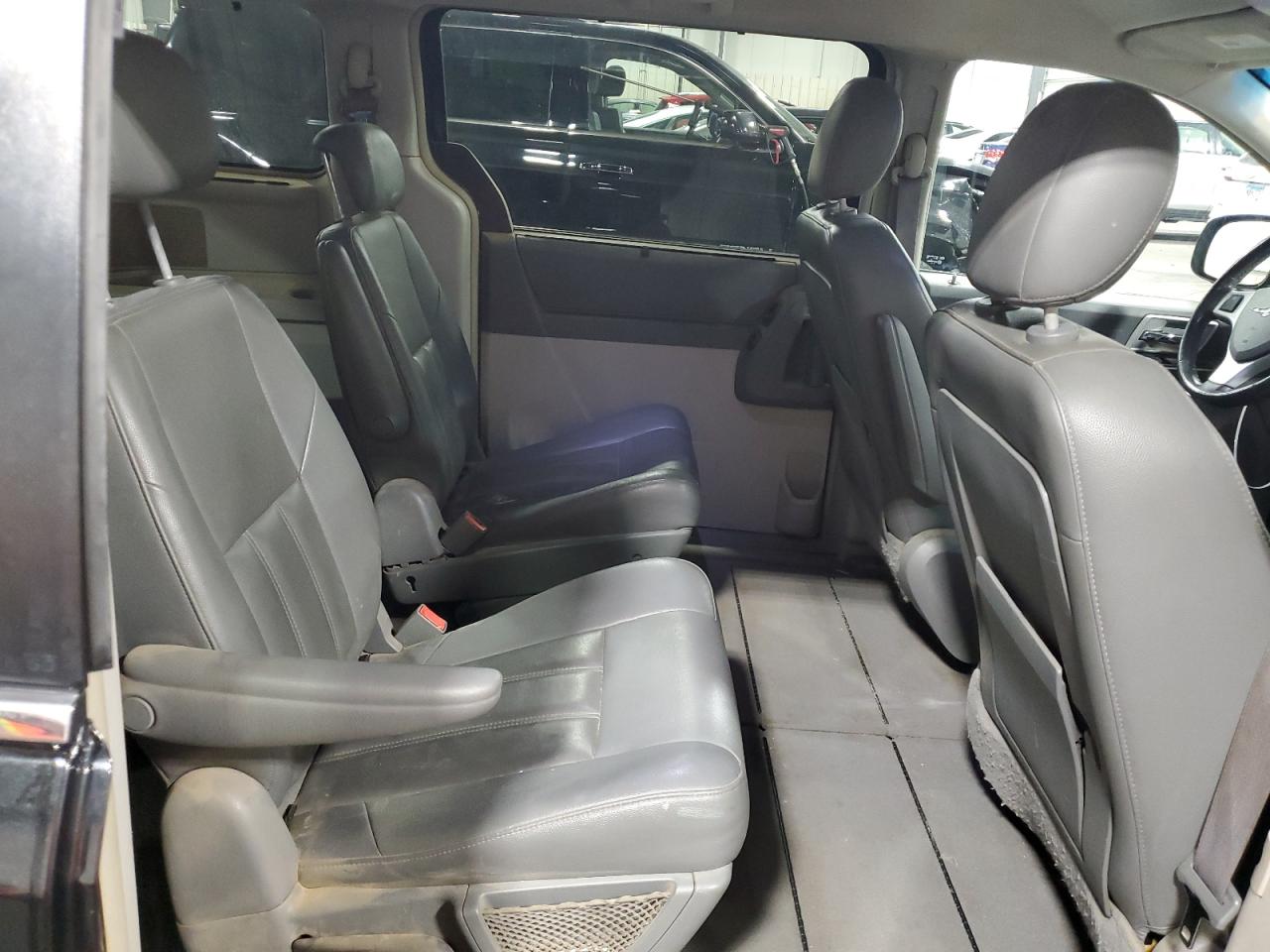 2008 Chrysler Town & Country Touring VIN: 2A8HR54P18R844460 Lot: 92385265