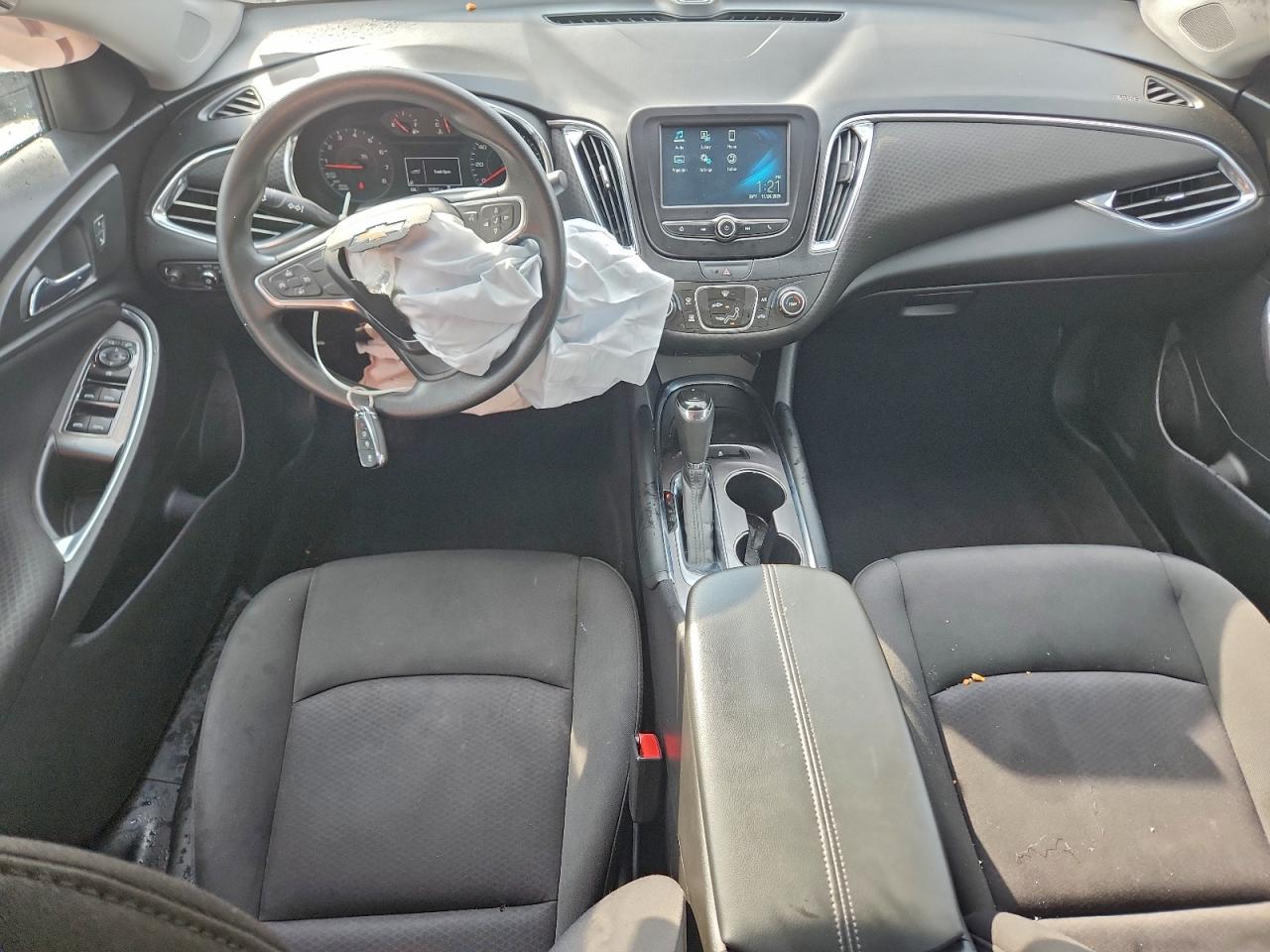 2018 Chevrolet Malibu Lt VIN: 1G1ZD5ST5JF181877 Lot: 94190355