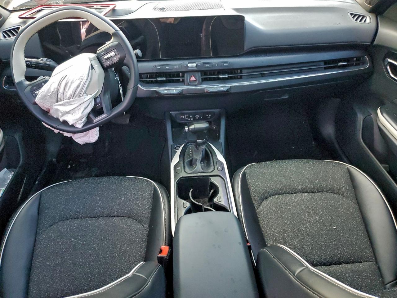 2025 Kia K4 Gt Line VIN: 3KPFW4DE6SE074099 Lot: 94191435