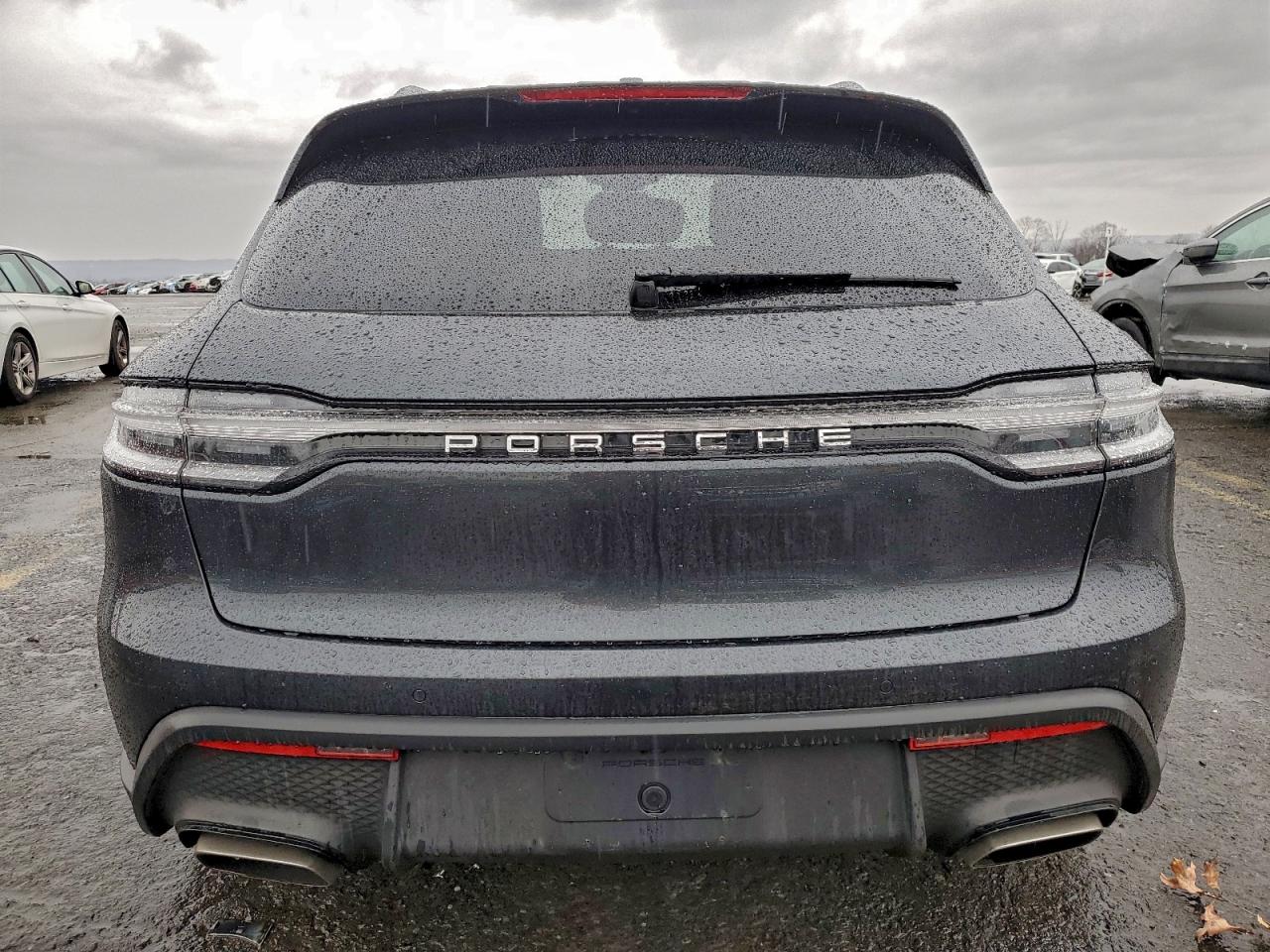 2024 Porsche Macan Base VIN: WP1AA2A5XRLB10927 Lot: 94135355