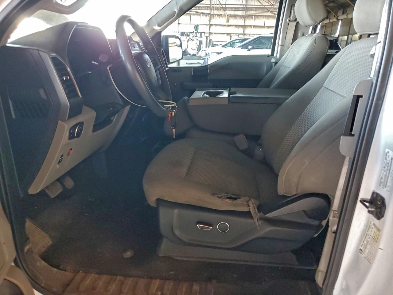 2018 Ford F150 Super Cab VIN: 1FTEX1CG2JFA33127 Lot: 94387015