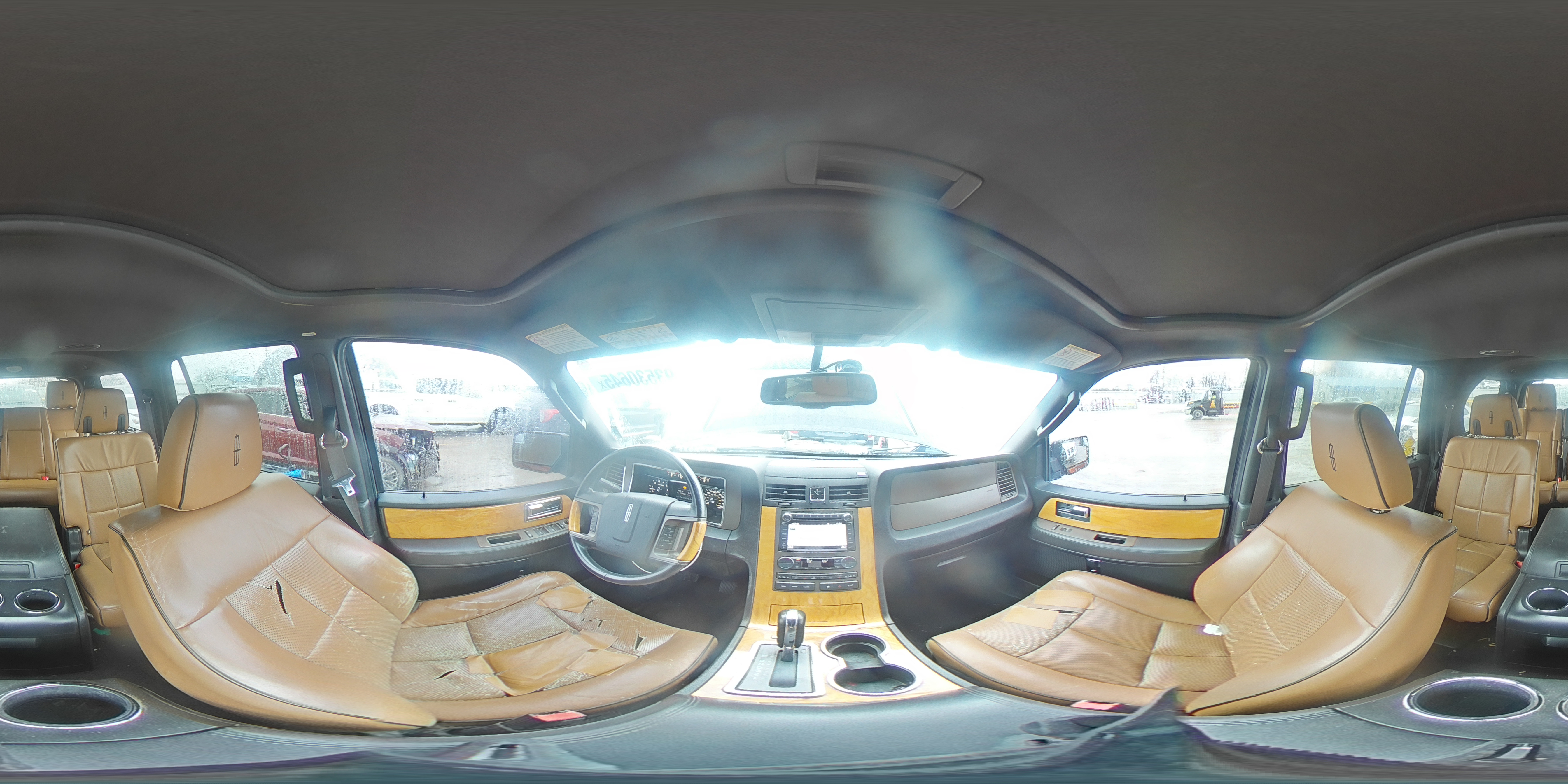 2011 Lincoln Navigator VIN: 5LMJJ2H5XBEJ04863 Lot: 93530645