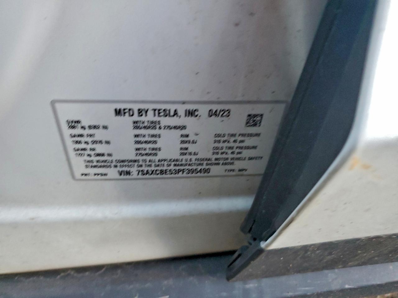 2023 Tesla Model X VIN: 7SAXCBE53PF395490 Lot: 90277635