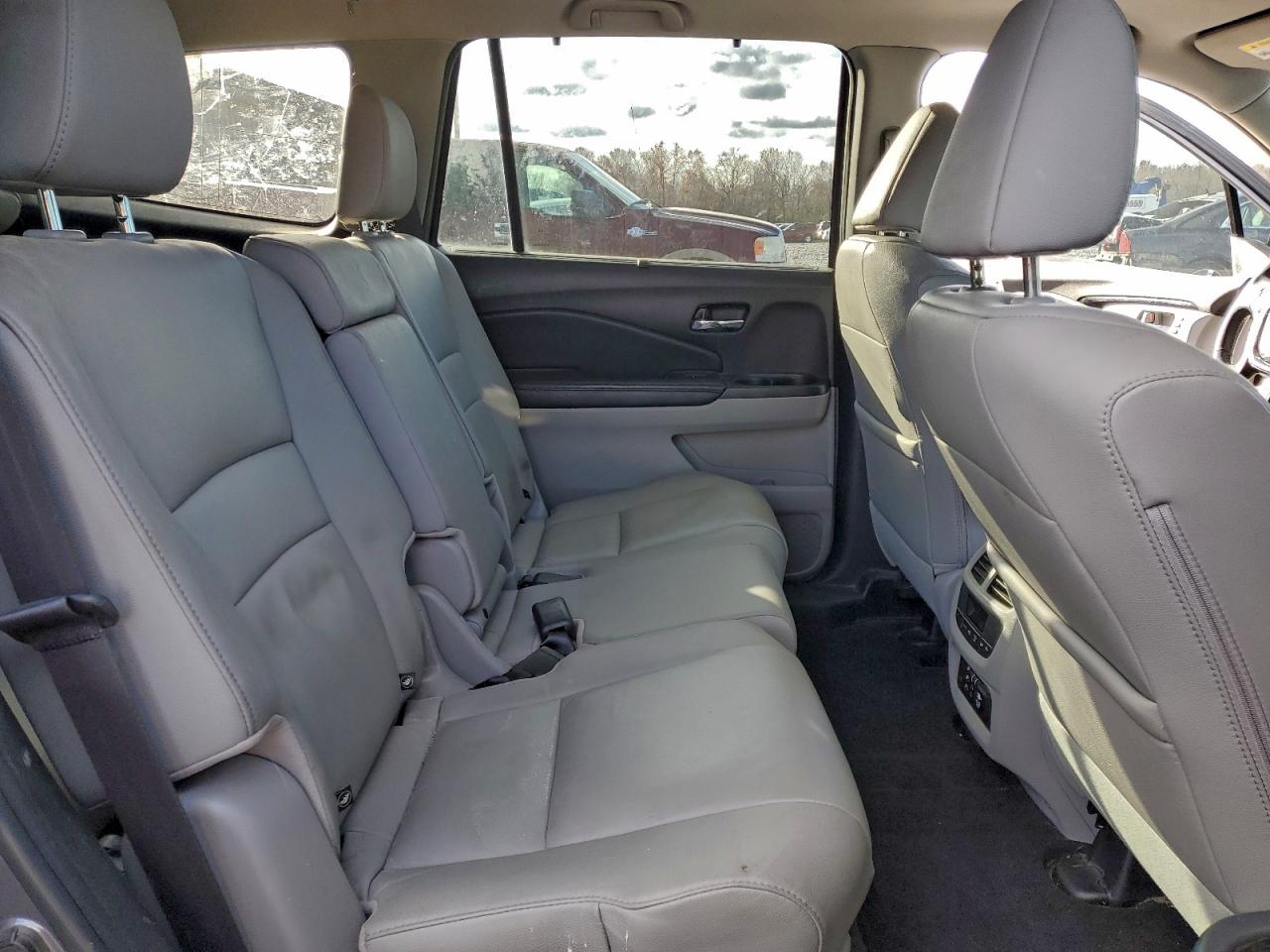 2017 Honda Pilot Touring VIN: 5FNYF6H95HB046962 Lot: 94197745