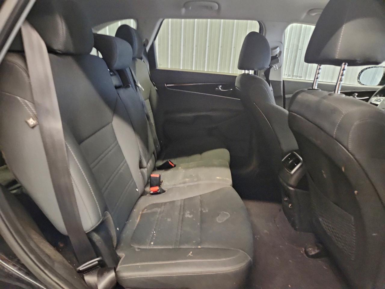 2019 Kia Sorento L VIN: 5XYPGDA35KG571233 Lot: 93733995