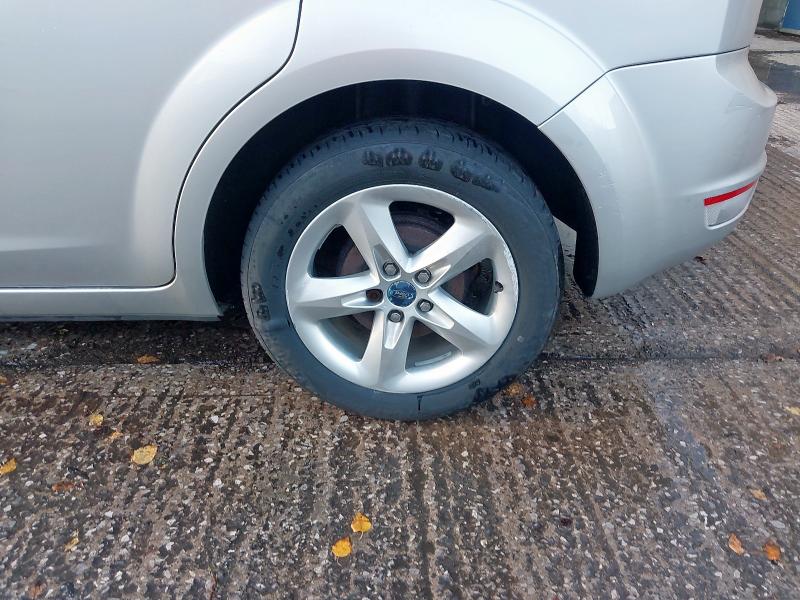 2009 FORD FOCUS 1.6 ZETEC 5DR