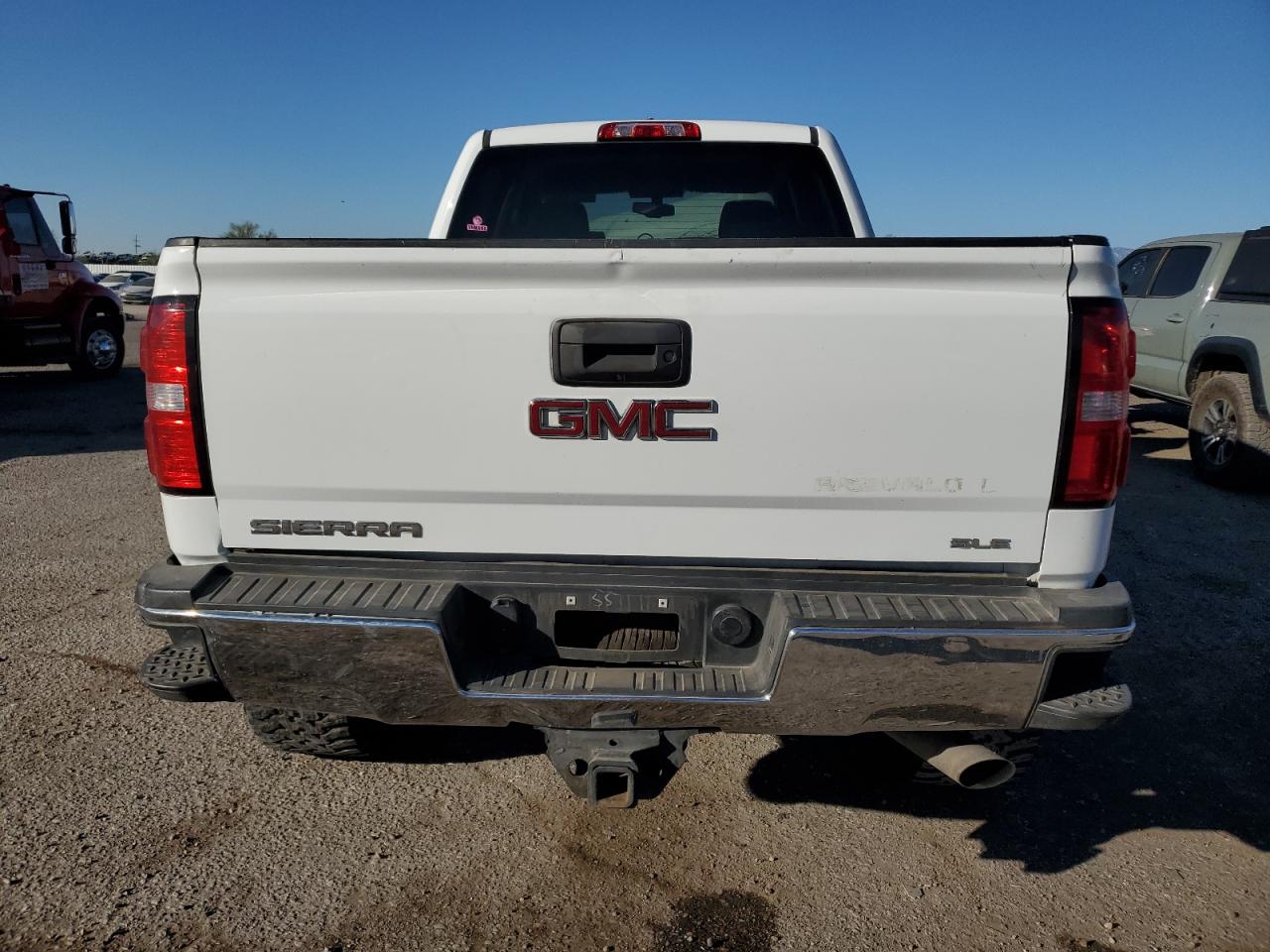 2018 GMC Sierra K2500 Sle VIN: 1GT12SEG9JF178455 Lot: 91711955