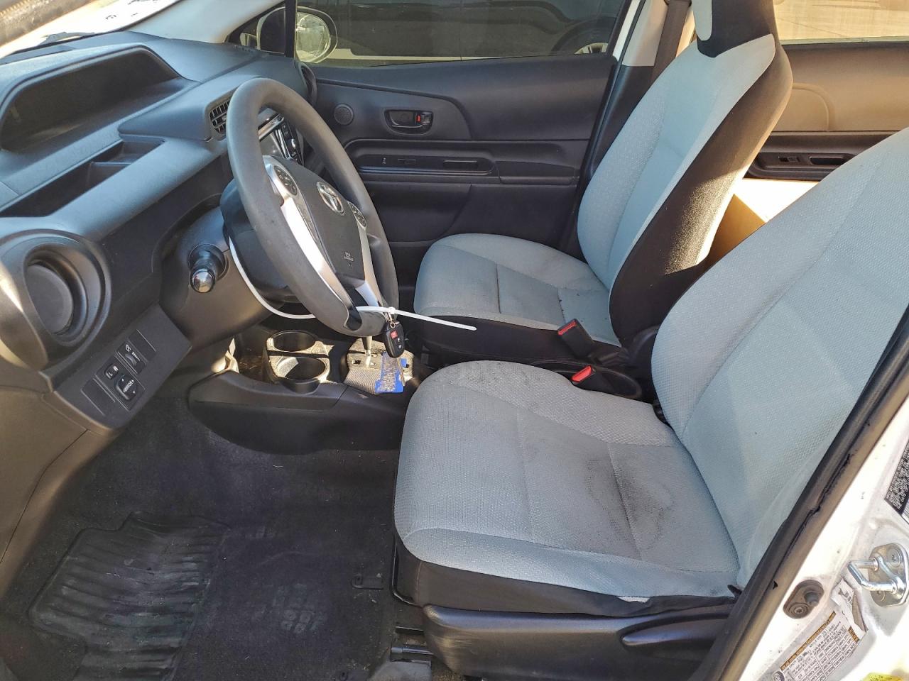 2015 Toyota Prius C VIN: JTDKDTB32F1579176 Lot: 94727205