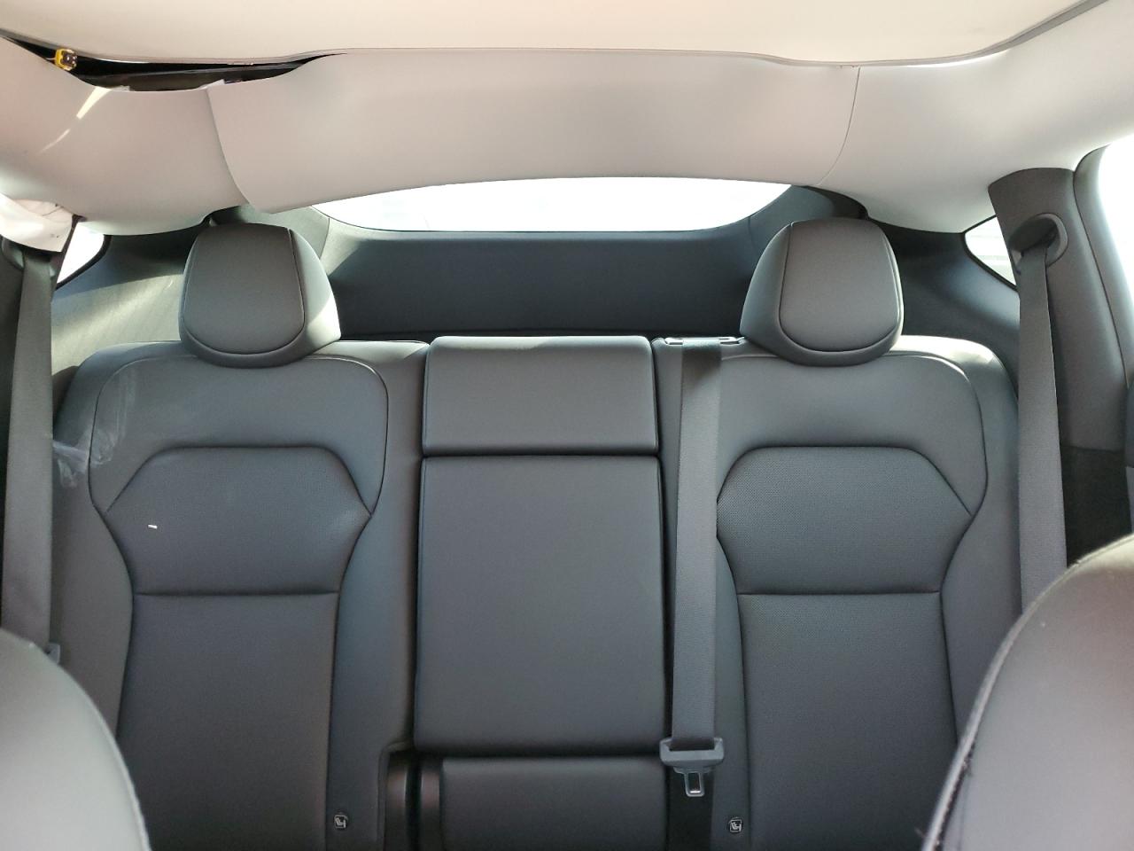 2026 Tesla Model Y VIN: 7SAYGDED8TA467206 Lot: 93650155